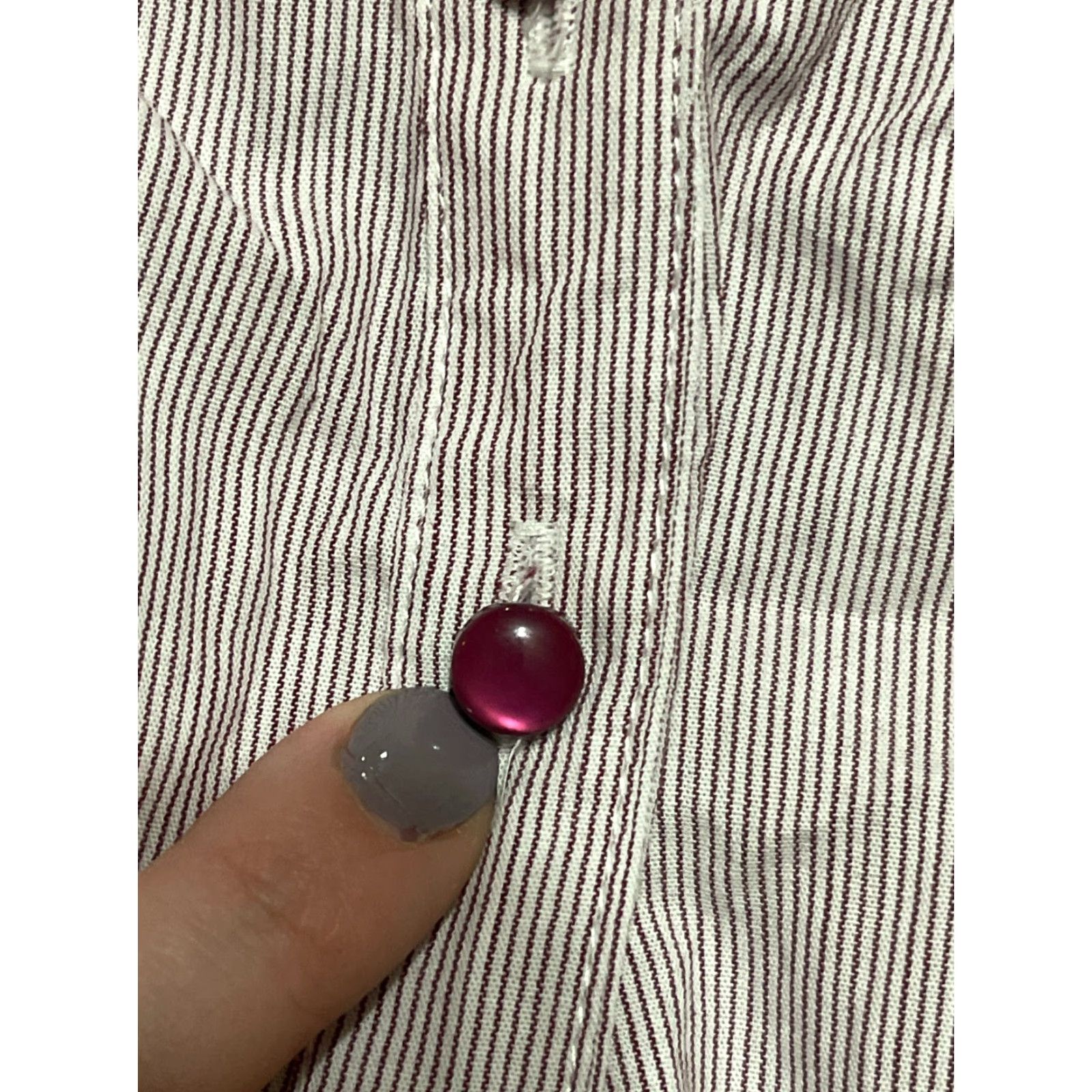Vintage Westbound Shirt Women's Size 18 White Red Striped Button Up V-neck Size XXL / US 16-18 / IT 52-54 - 2 Thumbnail
