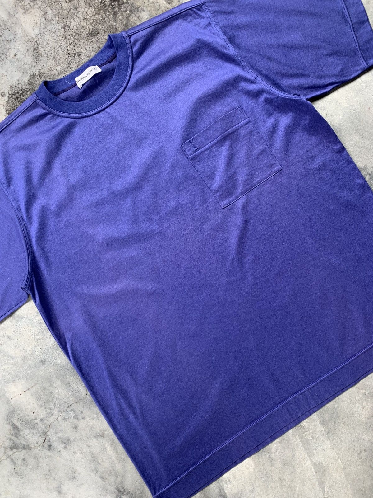 Yves Saint Laurent Yves Saint Laurent Minimalist Pocket Tshirt Size US XL / EU 56 / 4 - 9 Thumbnail