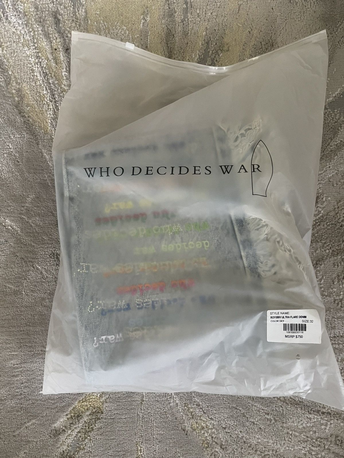 Who Decides War Who Decides War Size 32 denim new w/tags! 100%Authentic Size US 32 / EU 48 - 8 Thumbnail