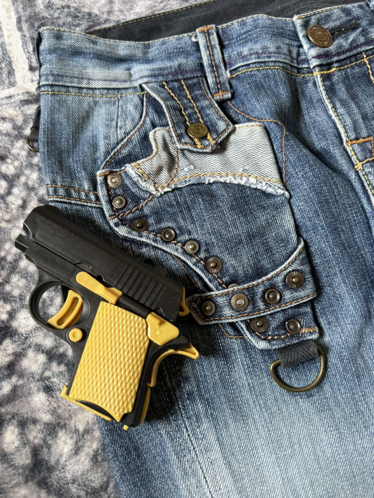 Hysteric Glamour × Japanese Brand Bartack Japan Asymmetrical Revolver Gun Pocket Jeans Size US 28 / EU 44 - 6 Thumbnail