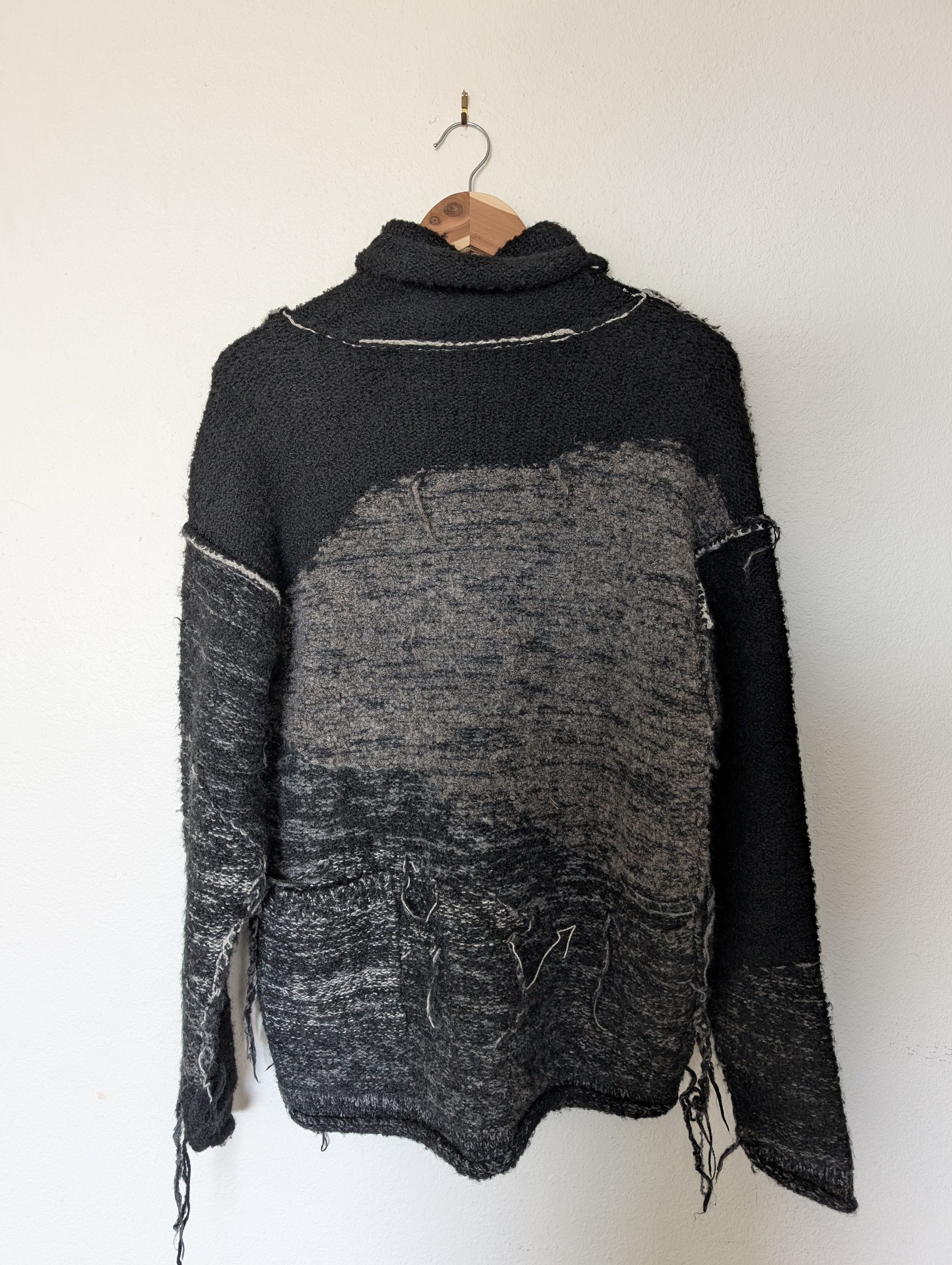 The Viridi-anne high neck distressed sweater Size US S / EU 44-46 / 1 - 4 Thumbnail