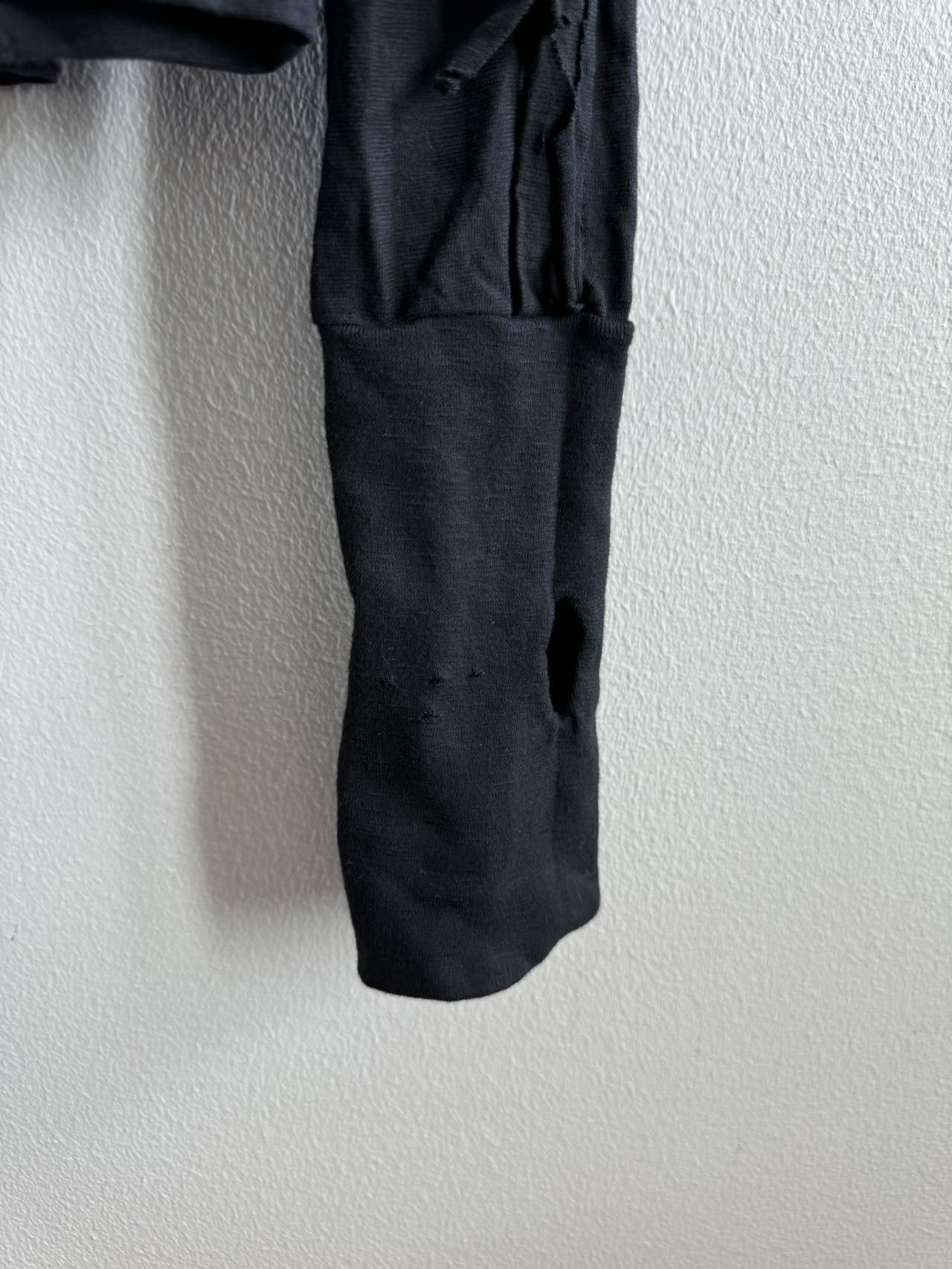 Marc Jacques Burton MJB Marc Jacques Burton distressed long sleeve t-shirt Size US M / EU 48-50 / 2 - 4 Thumbnail