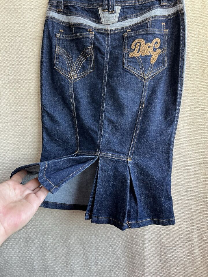 Dolce & Gabbana Dolce & Gabbana Knee Length Denim Skirt Blue Size S Size 28" / US 6 / IT 42 - 8 Thumbnail