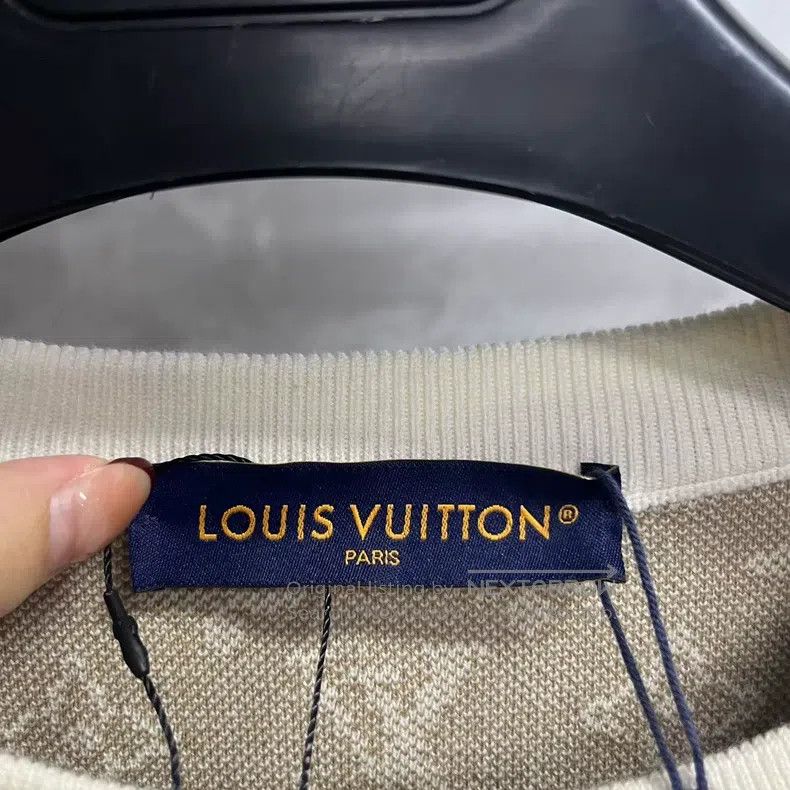 Louis Vuitton Louis Vuitton 26 Latest Crew Neck Pullover Long Sleeve Gra Size US L / EU 52-54 / 3 - 2 Thumbnail