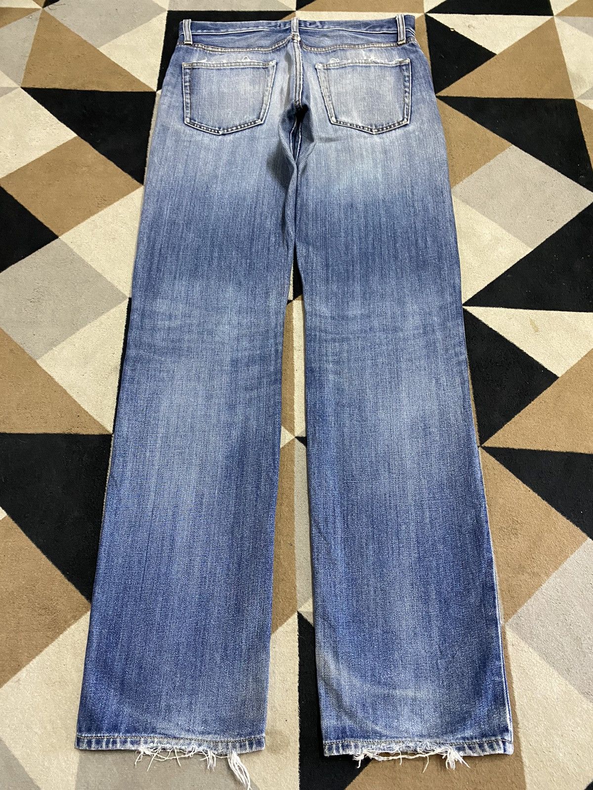 Japanese Brand Vintage Uniqlo Blue Wash Distressed Jeans Size US 32 / EU 48 - 2 Thumbnail