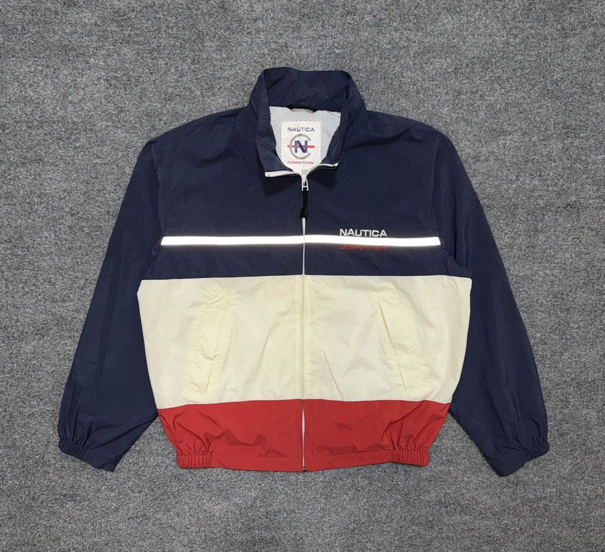 Nautica Vintage Nautica Competition Windbreaker Jacket L Size US L / EU 52-54 / 3 - 1 Thumbnail