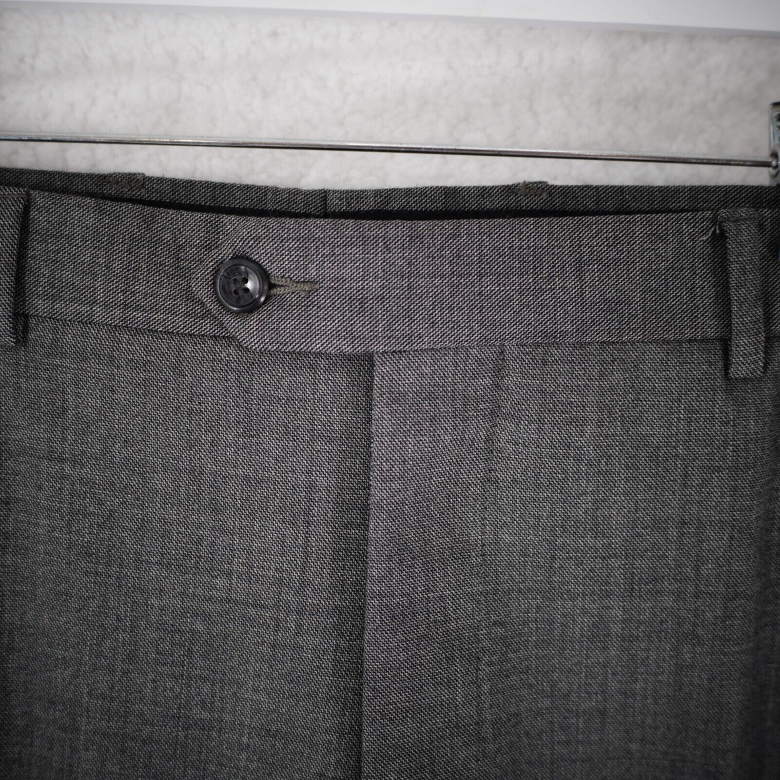 Jos. A. Bank Jos A Bank Executive Tailored Gray Sharkskin Wool Flat Front Size 40R - 2 Thumbnail