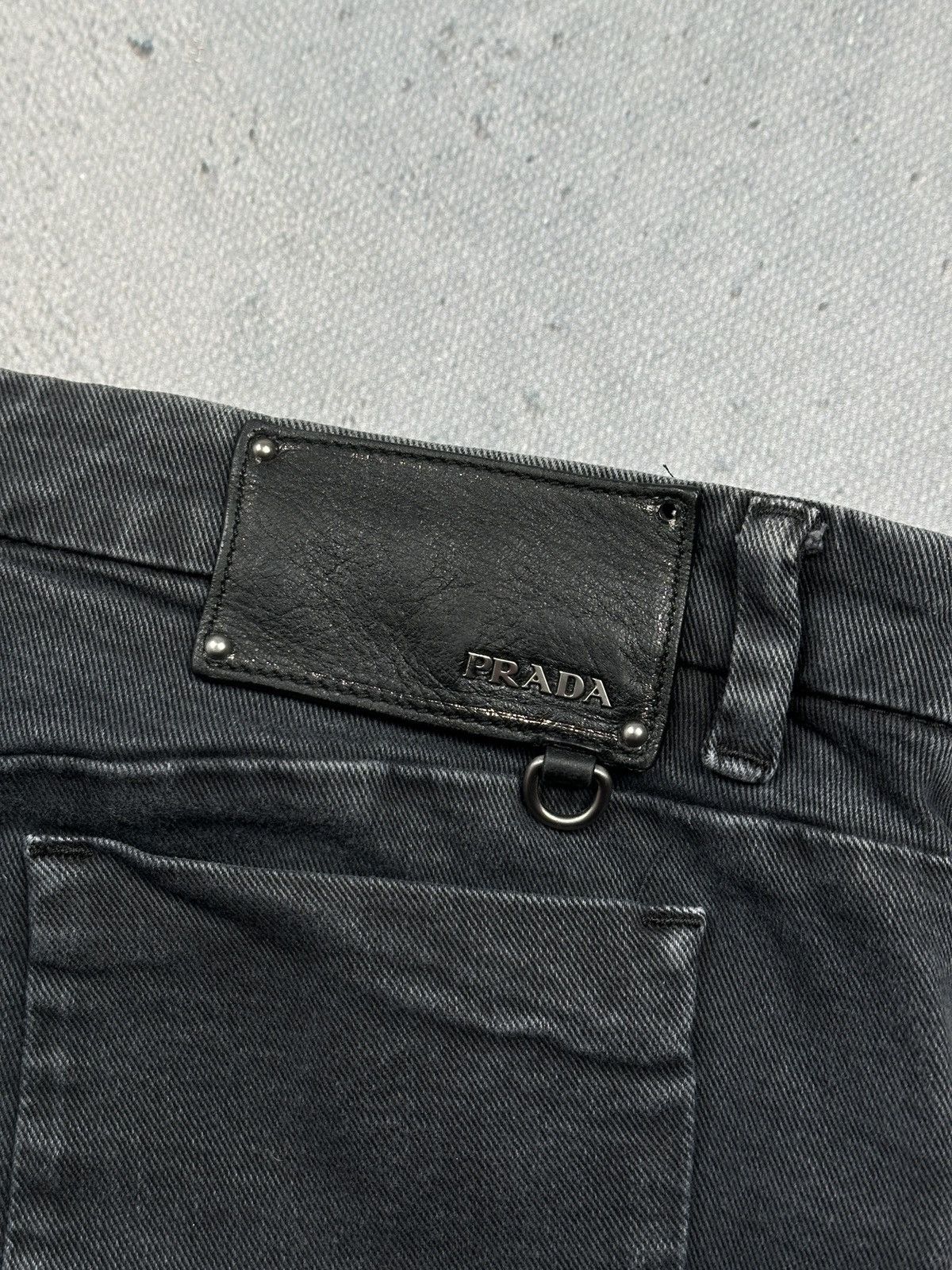 Prada Prada Vintage Grey Denim Pencil Skirt Lux Leather Logo Patch Size 30" / US 8 / IT 44 - 4 Thumbnail