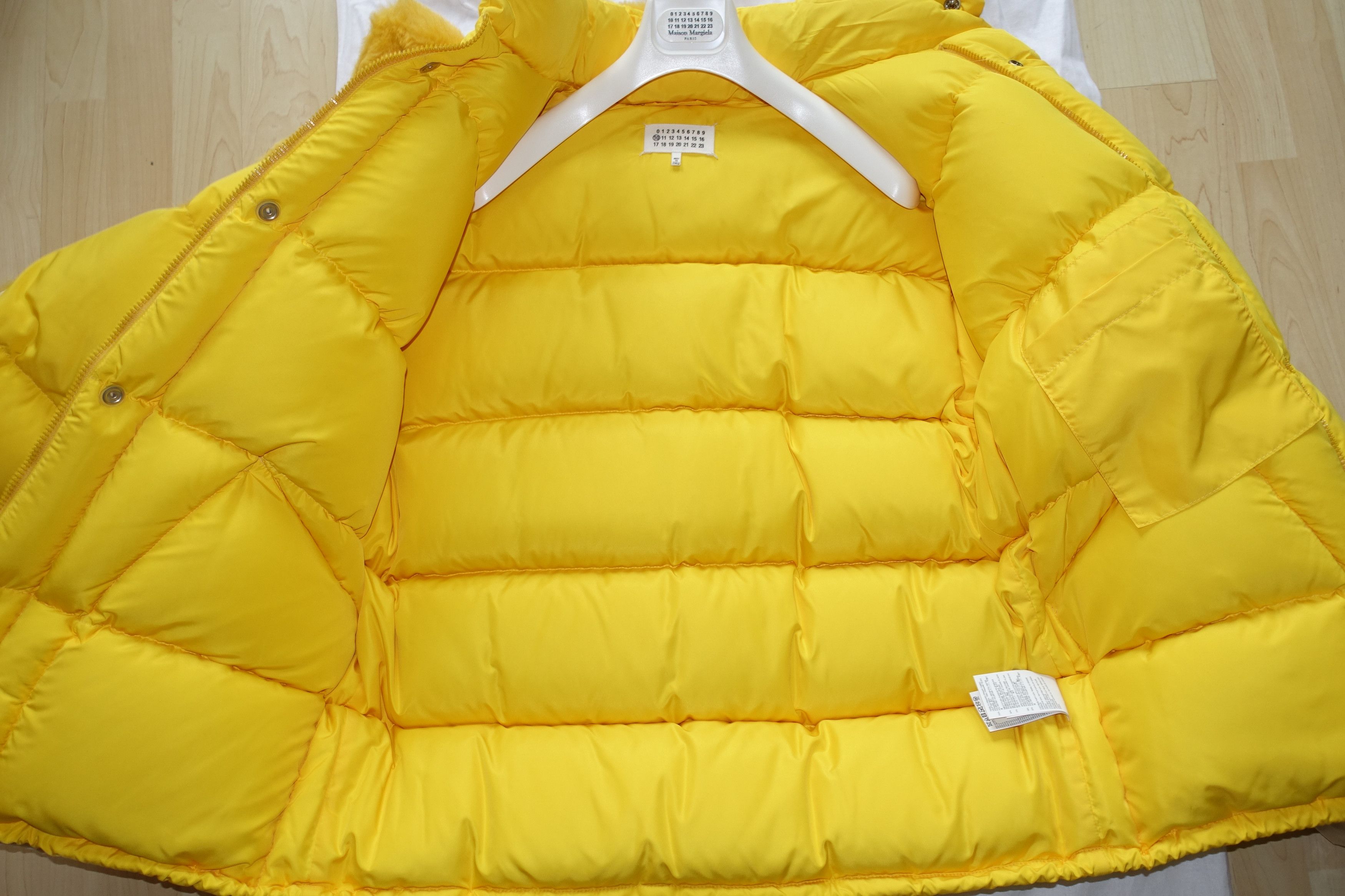 Maison Margiela down puffer jacket with fake fur trimming Size US M / EU 48-50 / 2 - 5 Thumbnail