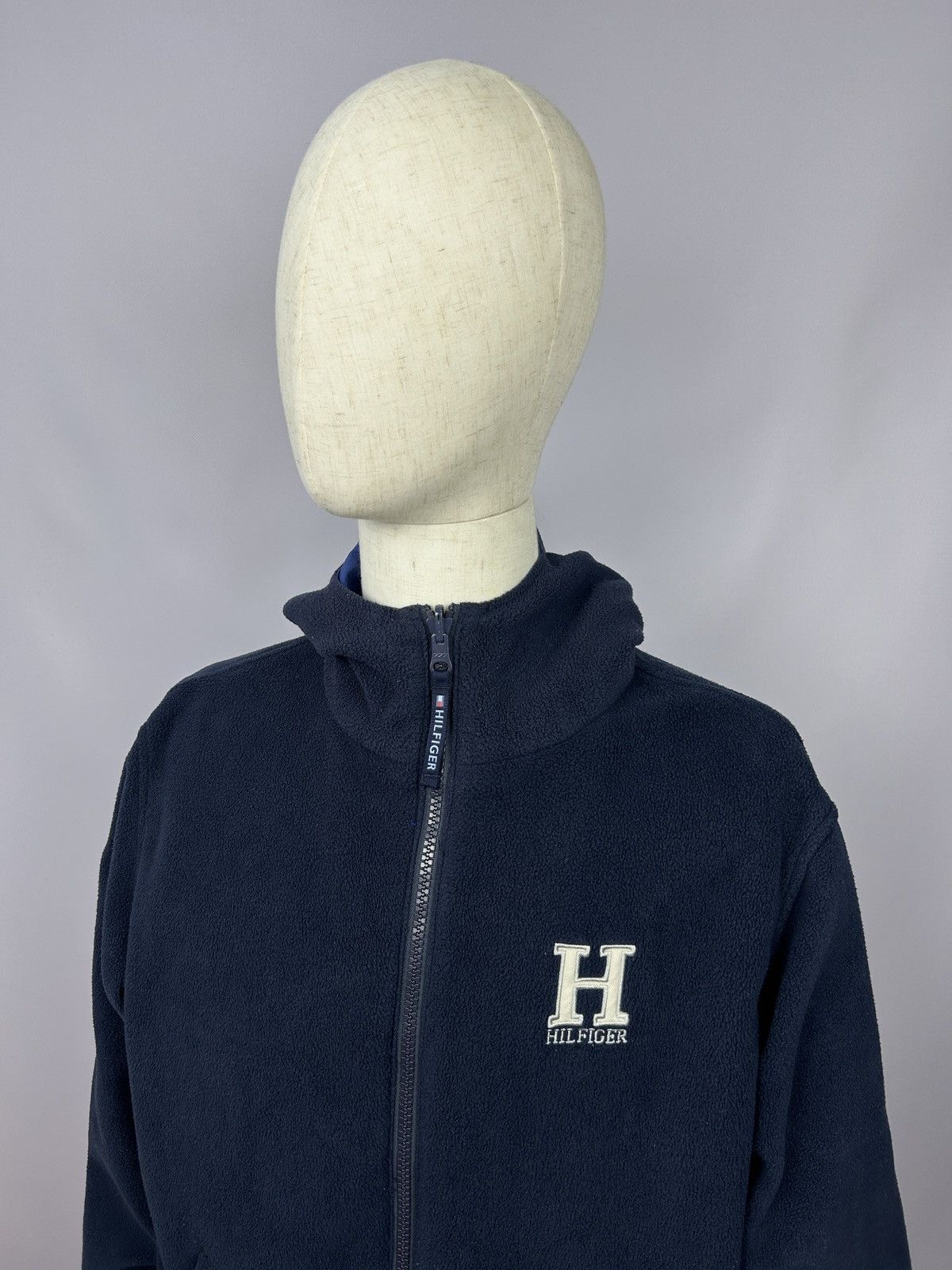 Tommy Hilfiger × Vintage Tommy Hilfiger Big Logo Reversible Vintage Fleece Jacket 90s Size US S / EU 44-46 / 1 - 12 Thumbnail