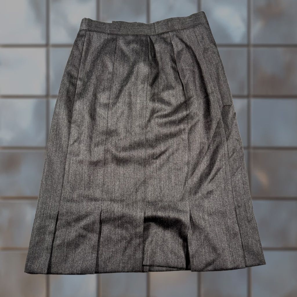 Escada VINTAGE ESCADA A-Line Skirt Womens 34 Gray Wool Knee Length Office Split Hem Office Wear Size 24" / US 00 / IT 34 - 1 Thumbnail