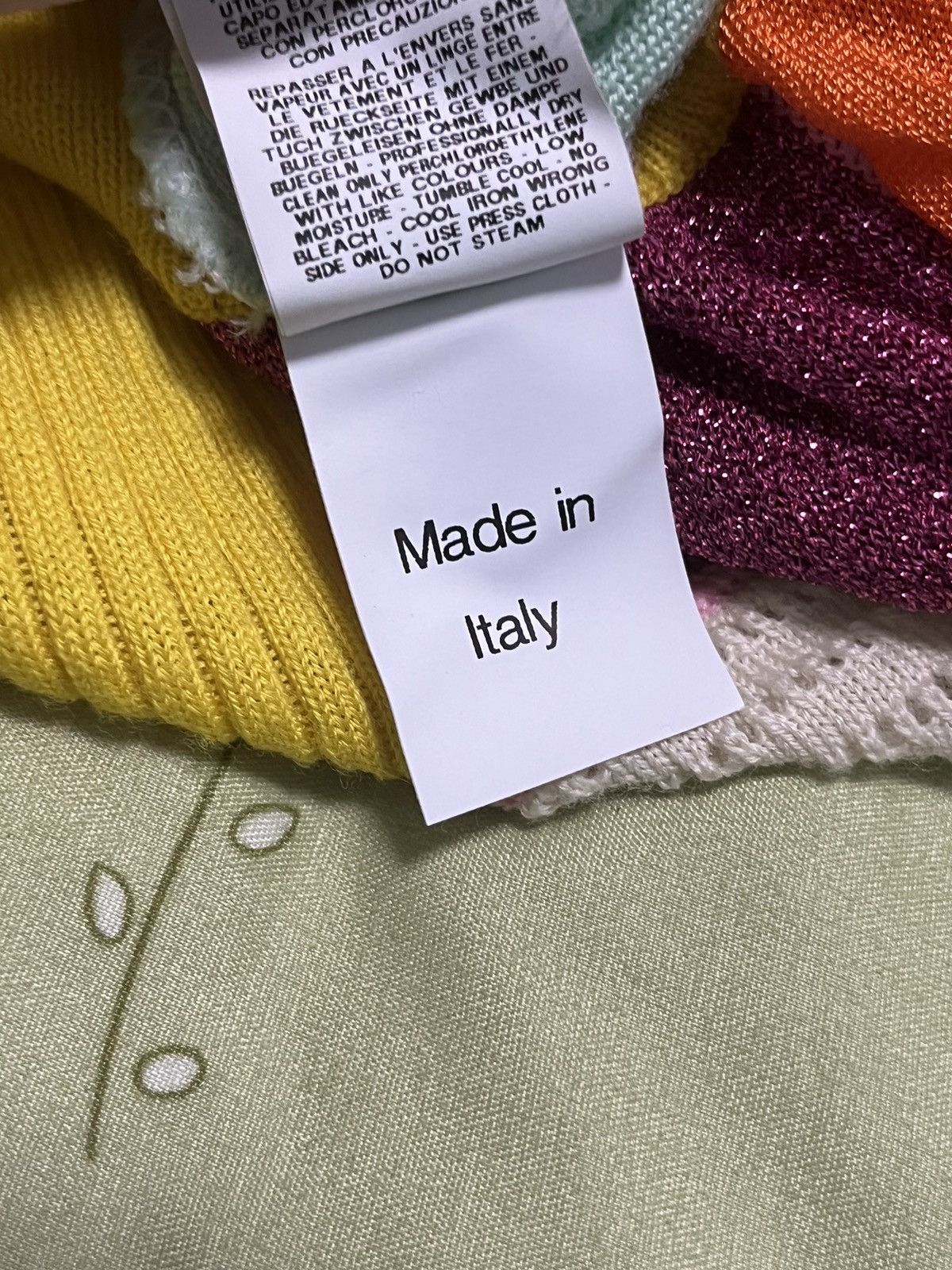Moschino Moschino SS16 Patchwork Sweater/Jumper Size M / US 6-8 / IT 42-44 - 5 Thumbnail