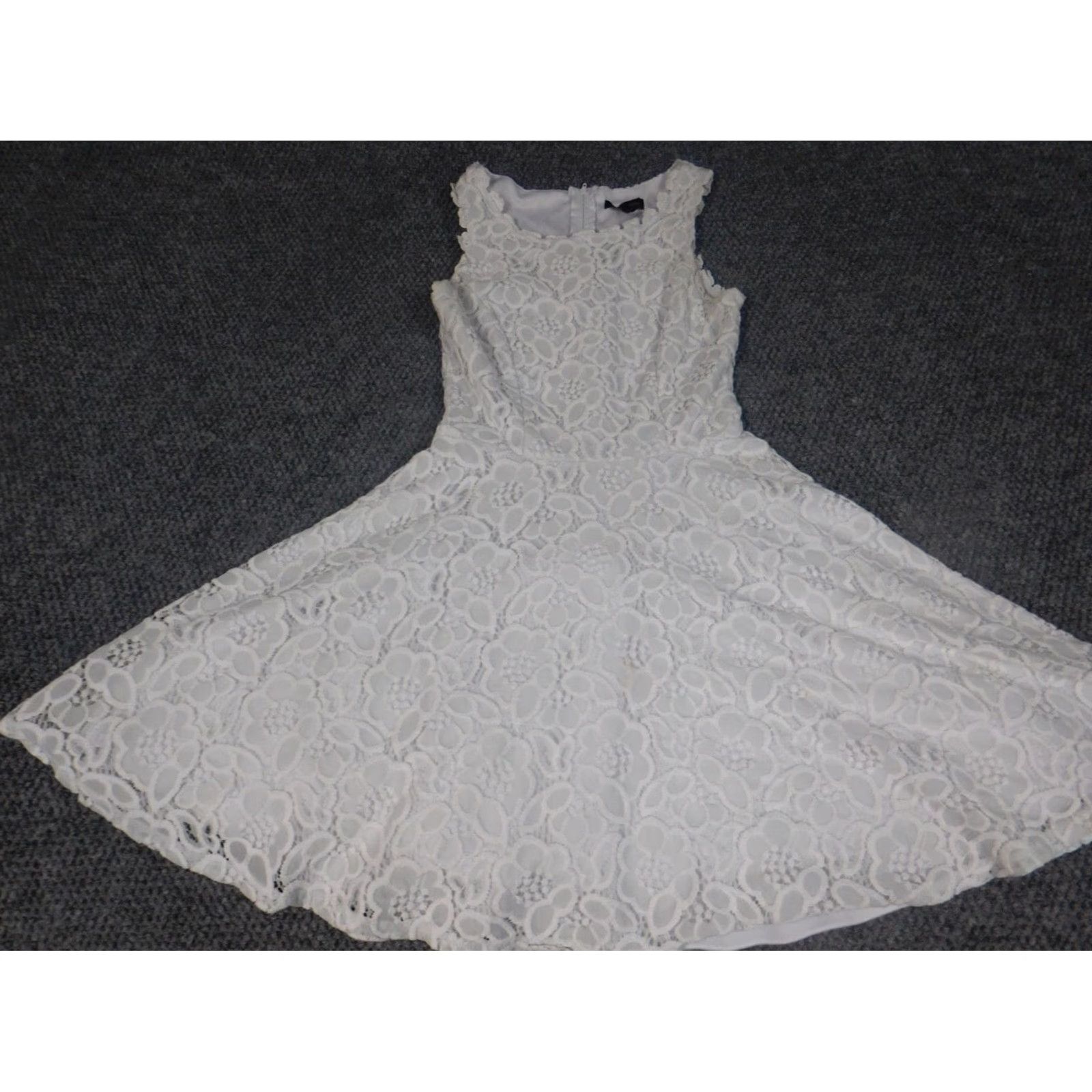 Vintage Jodi Kristopher Dress Womens 0 White A-Line Floral Lined Knee Length Sleeveless Scoop Neck Pullover Raglan Sleeve Buttonless (Good Condition) Size XS / US 0-2 / IT 36-38 - 2 Thumbnail