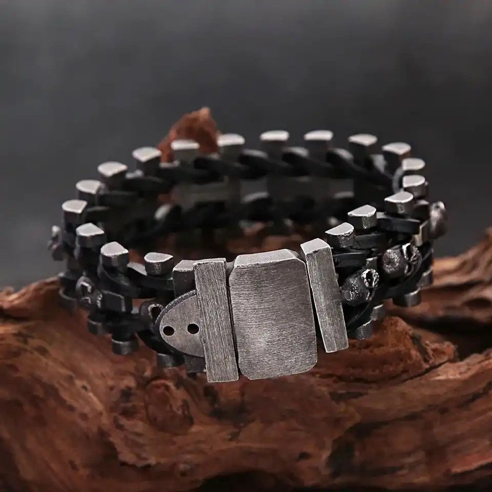 Vintage Vintage Gothic Domineering Skeleton Bracelet Size ONE SIZE - 4 Thumbnail
