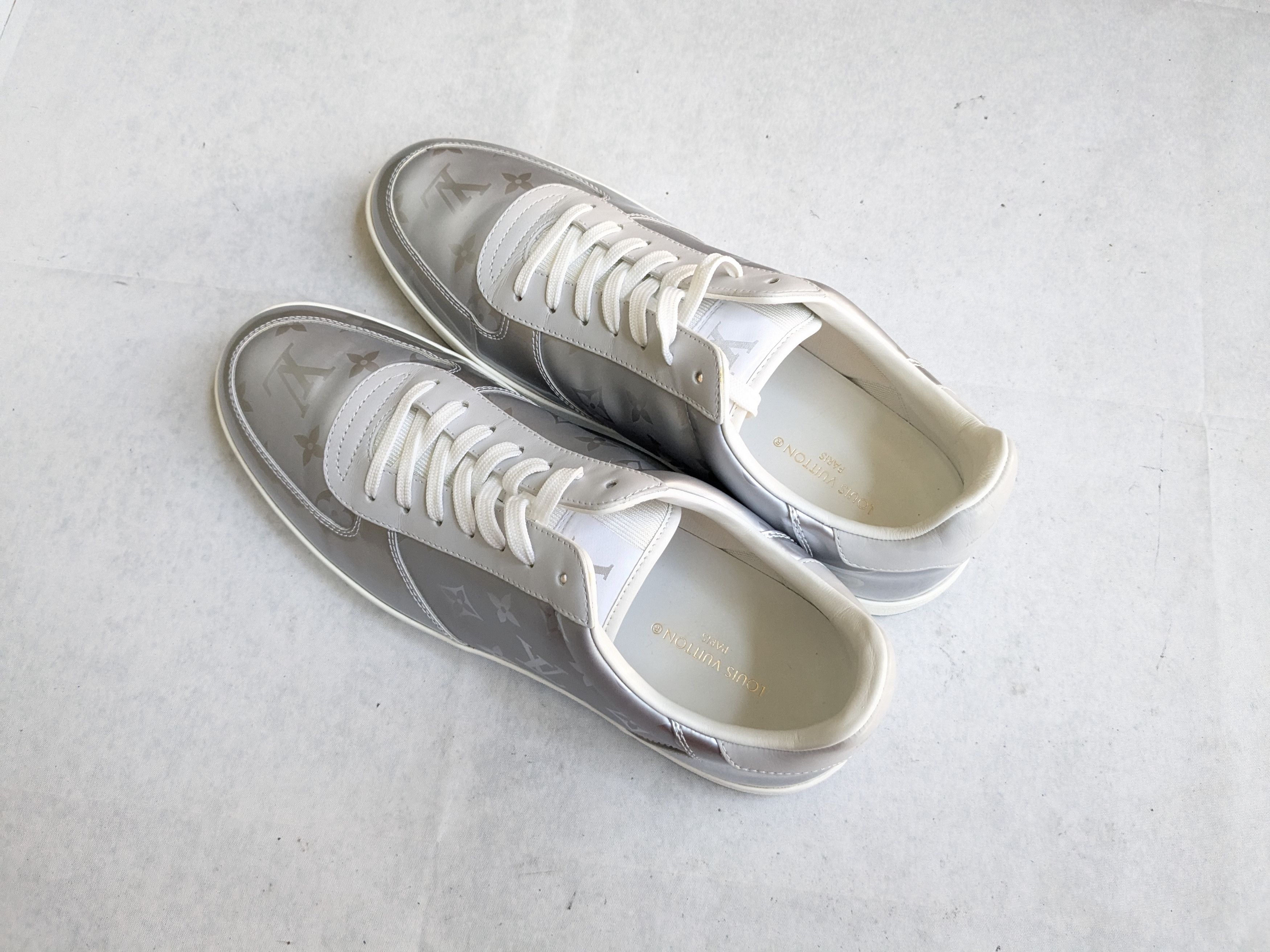 Louis Vuitton Louis Vuitton Monogram Sneakers Silver 10.5 Leather Size US 10.5 / EU 43-44 - 12 Thumbnail