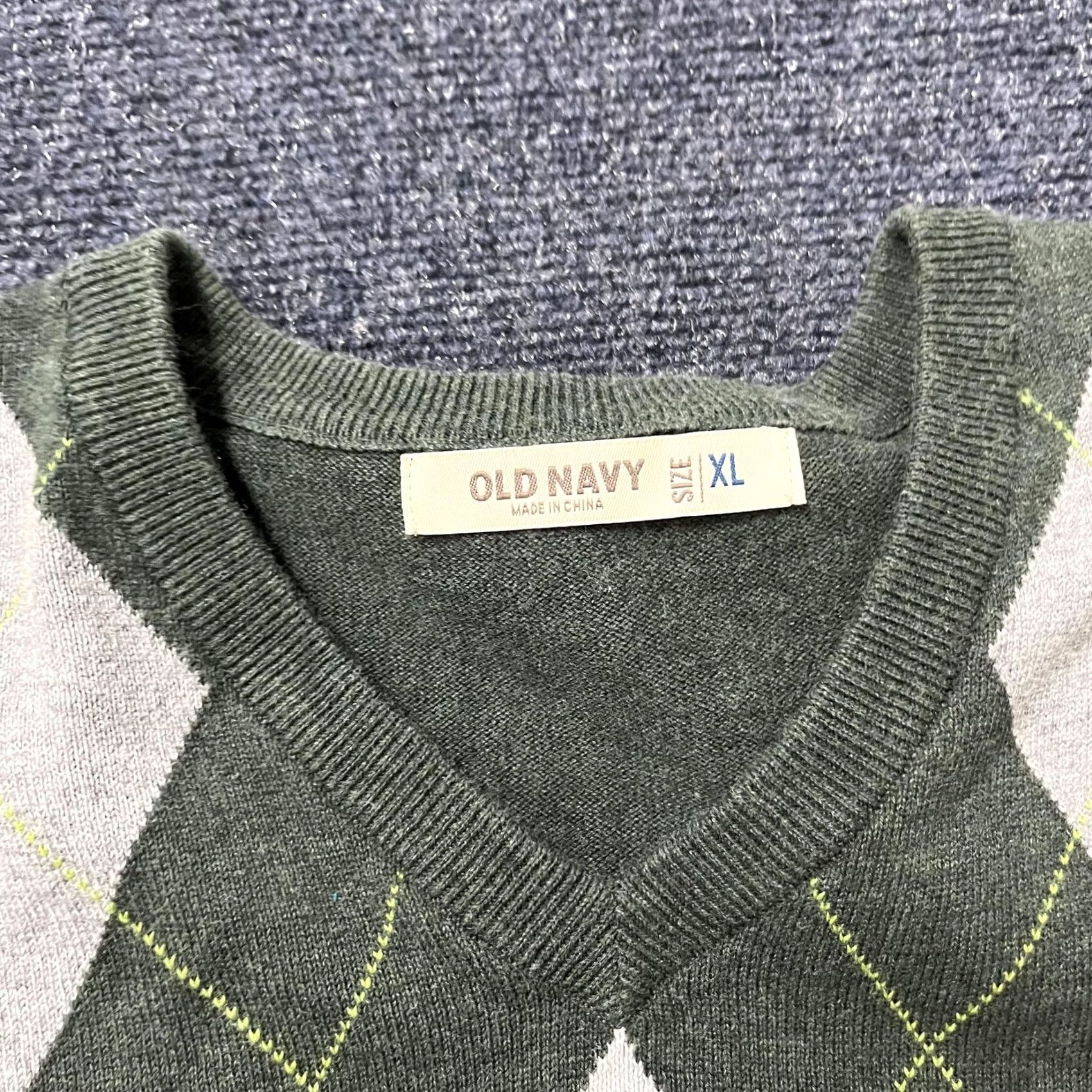 Old Navy Old Navy Sweater Mens XL Green Argyle V Neck Pullover Long Sleeve Knit Size US XL / EU 56 / 4 - 2 Thumbnail