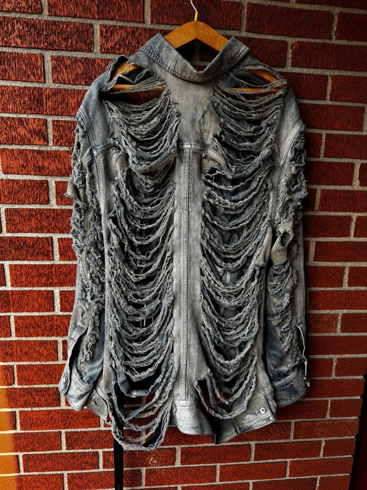 Rick Owens Rick Owens Jumbo Worker Jacket Shredded Denim Shredded M NWT Size US M / EU 48-50 / 2 - 2 Thumbnail