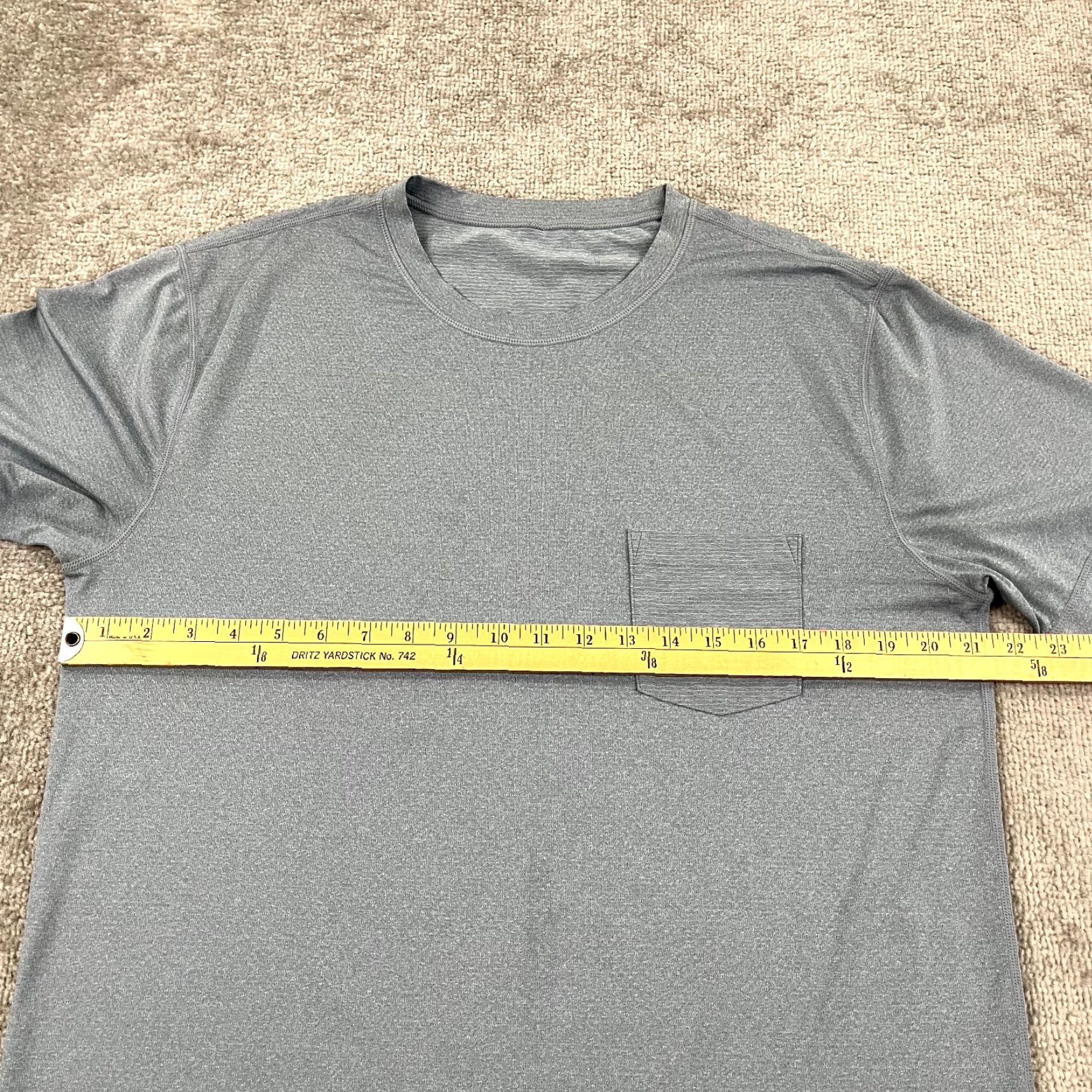 Vuori VUORI Shirt Mens Large Blue Tradewind Tee Performance Pocket Training Gym V109 Size US L / EU 52-54 / 3 - 5 Thumbnail