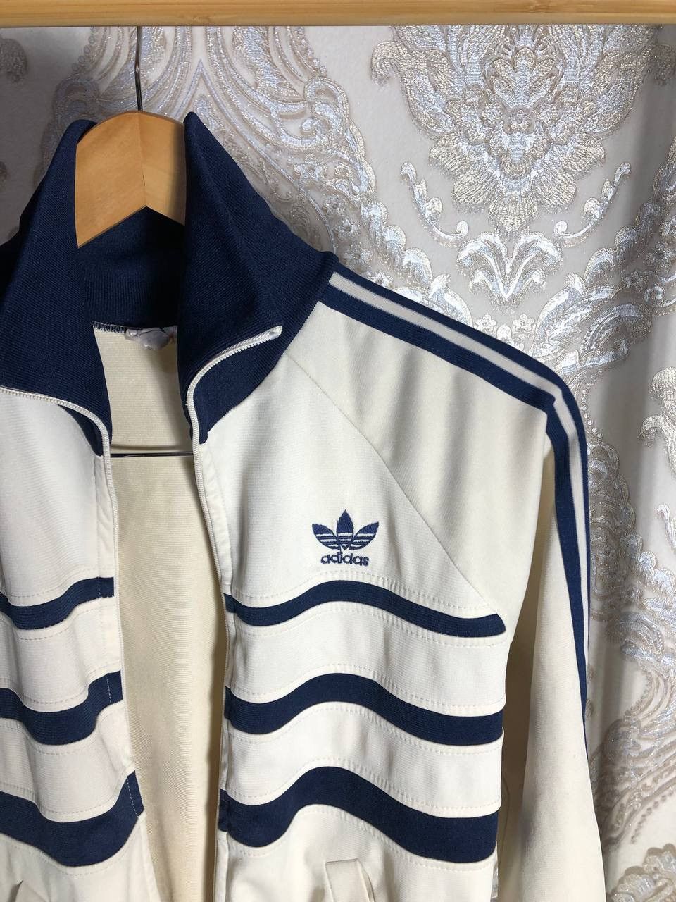 Adidas VINTAGE ADIDAS ORIGINAL EQUIPMENT LIGHT JACKET RETRO Y2K 90s Size US M / EU 48-50 / 2 - 2 Thumbnail
