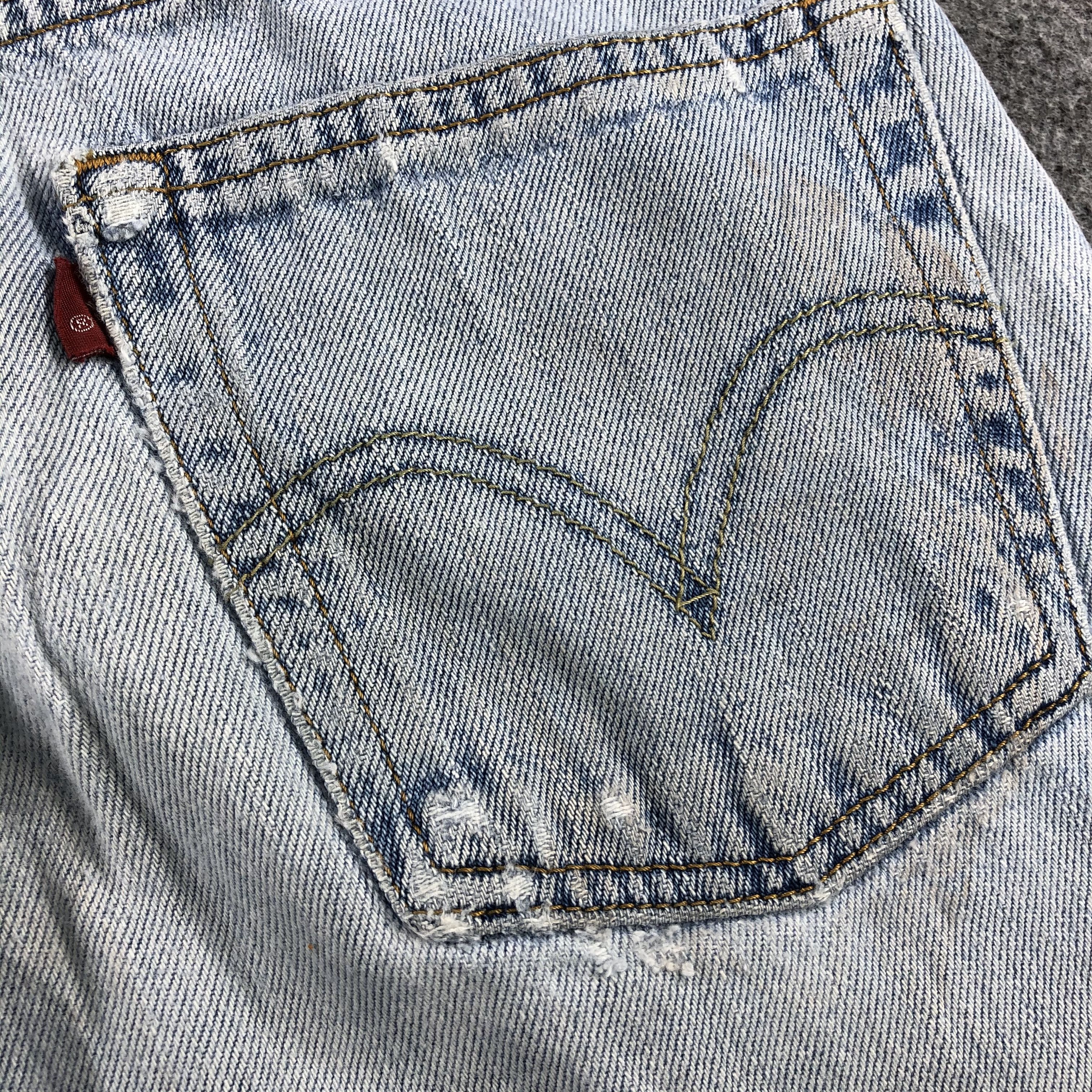 Levi's Vintage Light Wash Levis 505 Jeans-J2182 Size US 27 - 10 Thumbnail