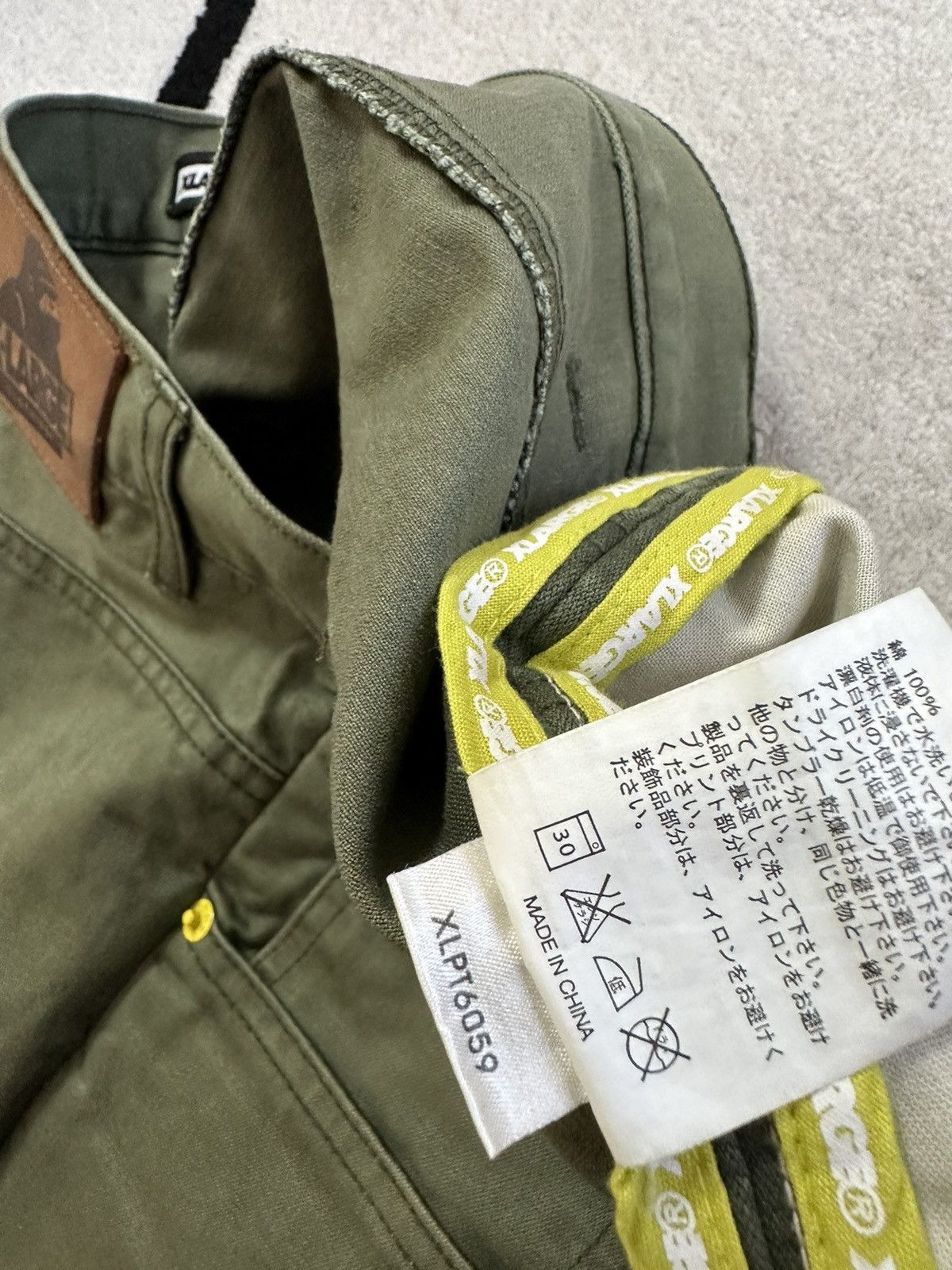 Japanese Brand × X-LARGE X-Large Clothing Brand Pocket Logo Olive Green Very Rare Size US 34 / EU 50 - 6 Thumbnail