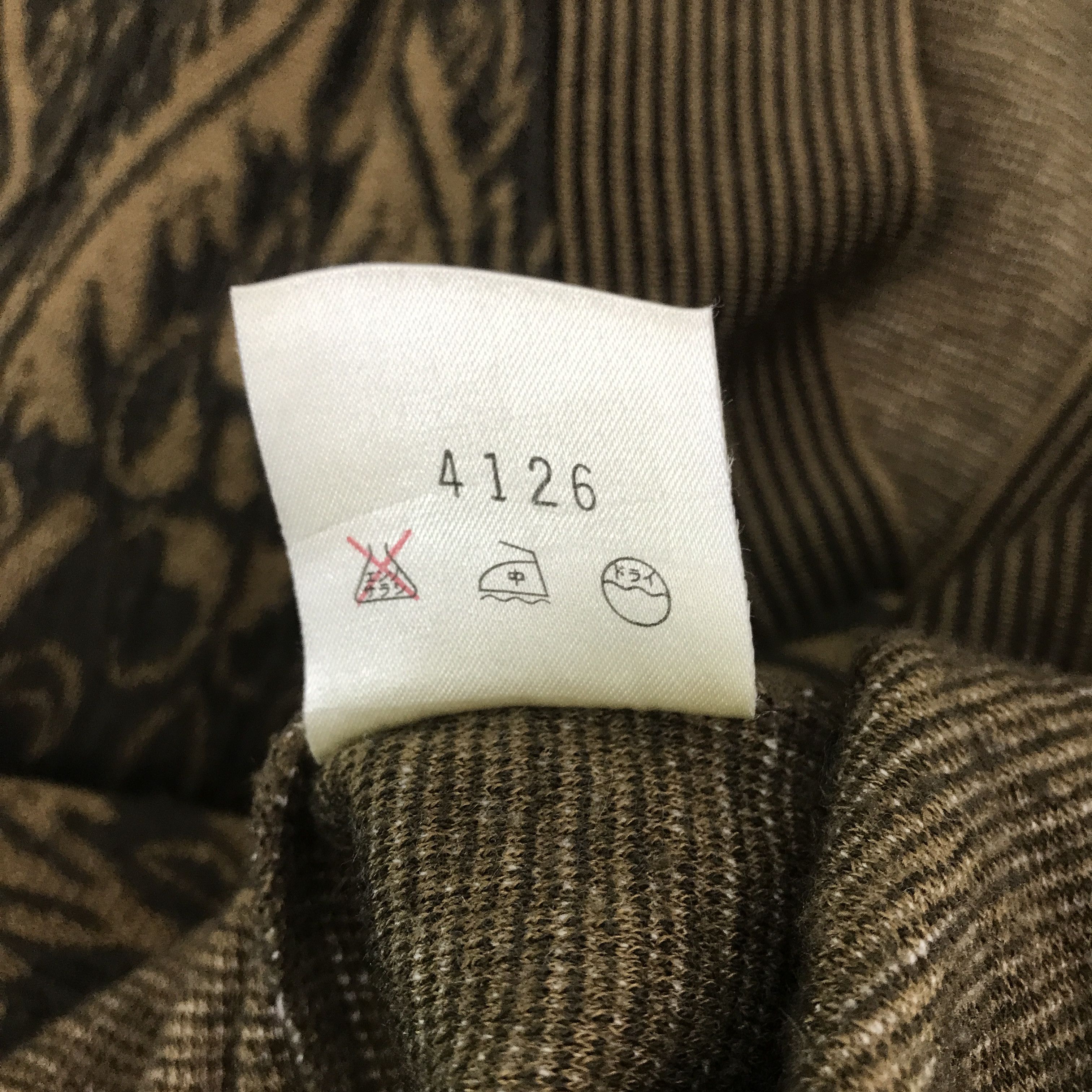 Colette Hyatt × Japanese Brand Rare🔥hyatt college V Neck design sweatshirt Size US L / EU 52-54 / 3 - 9 Thumbnail