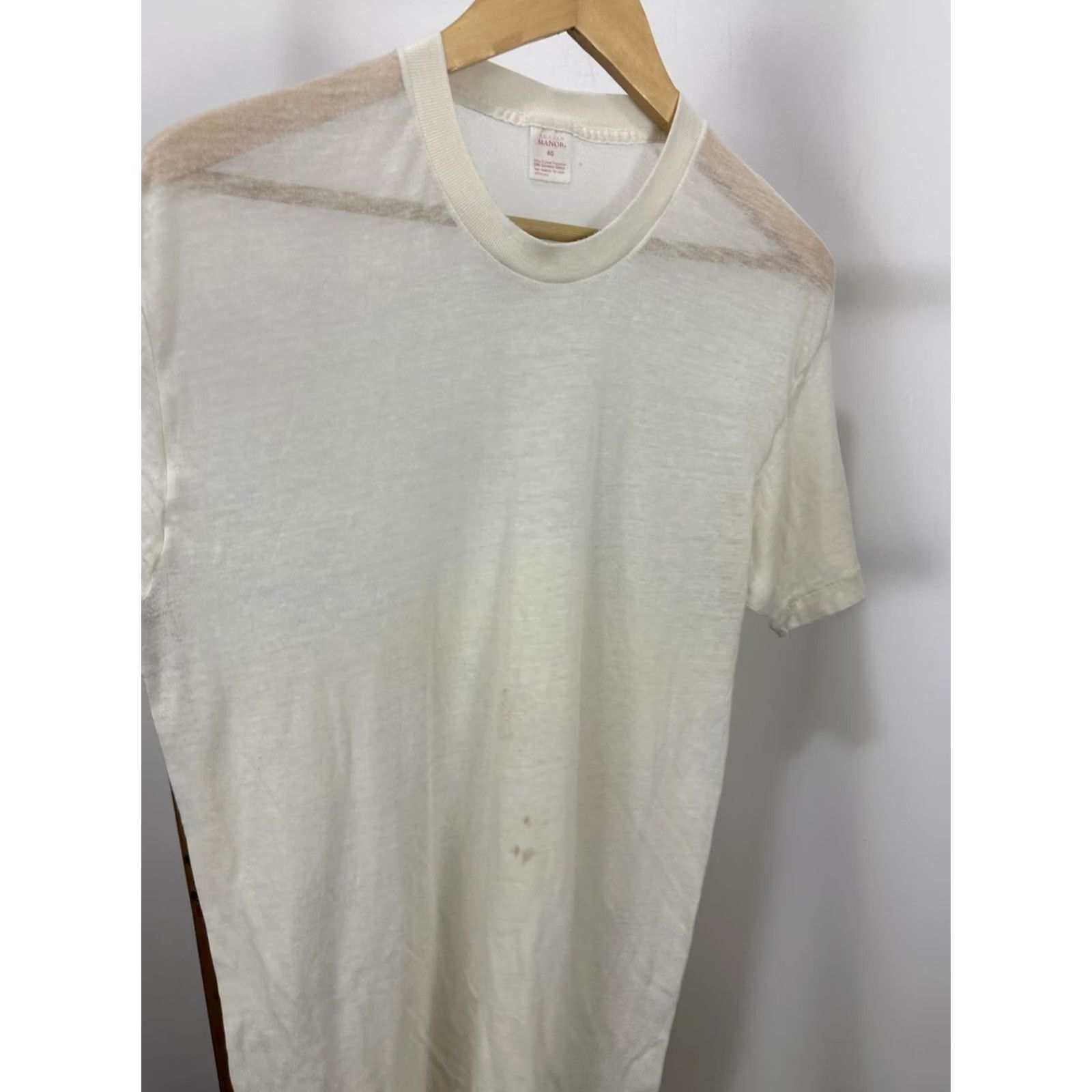 Gustin Austin Manor T-Shirt 40 VTG 80s 5050 Single Stitch Paper Thin Super Worn Burnout Size US L / EU 52-54 / 3 - 4 Thumbnail