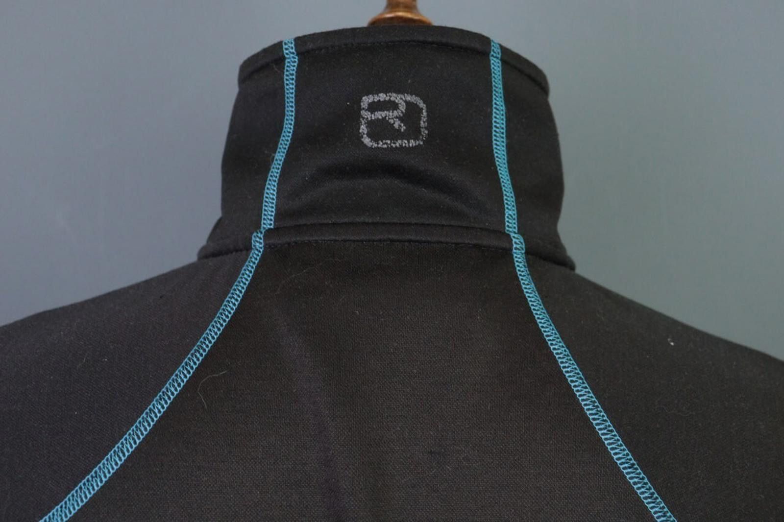 ORTOVOX Ortovox Black Merino Lightweight Top Base Layer Size M Size US M / EU 48-50 / 2 - 7 Thumbnail