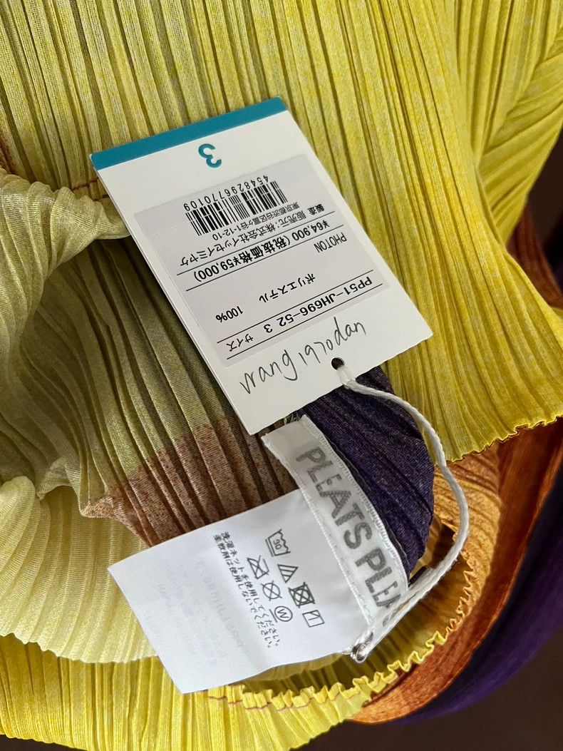 Issey Miyake Issey Miyake size:3 Yellow and purple gradient pleated dre Size M / US 6-8 / IT 42-44 - 5 Thumbnail