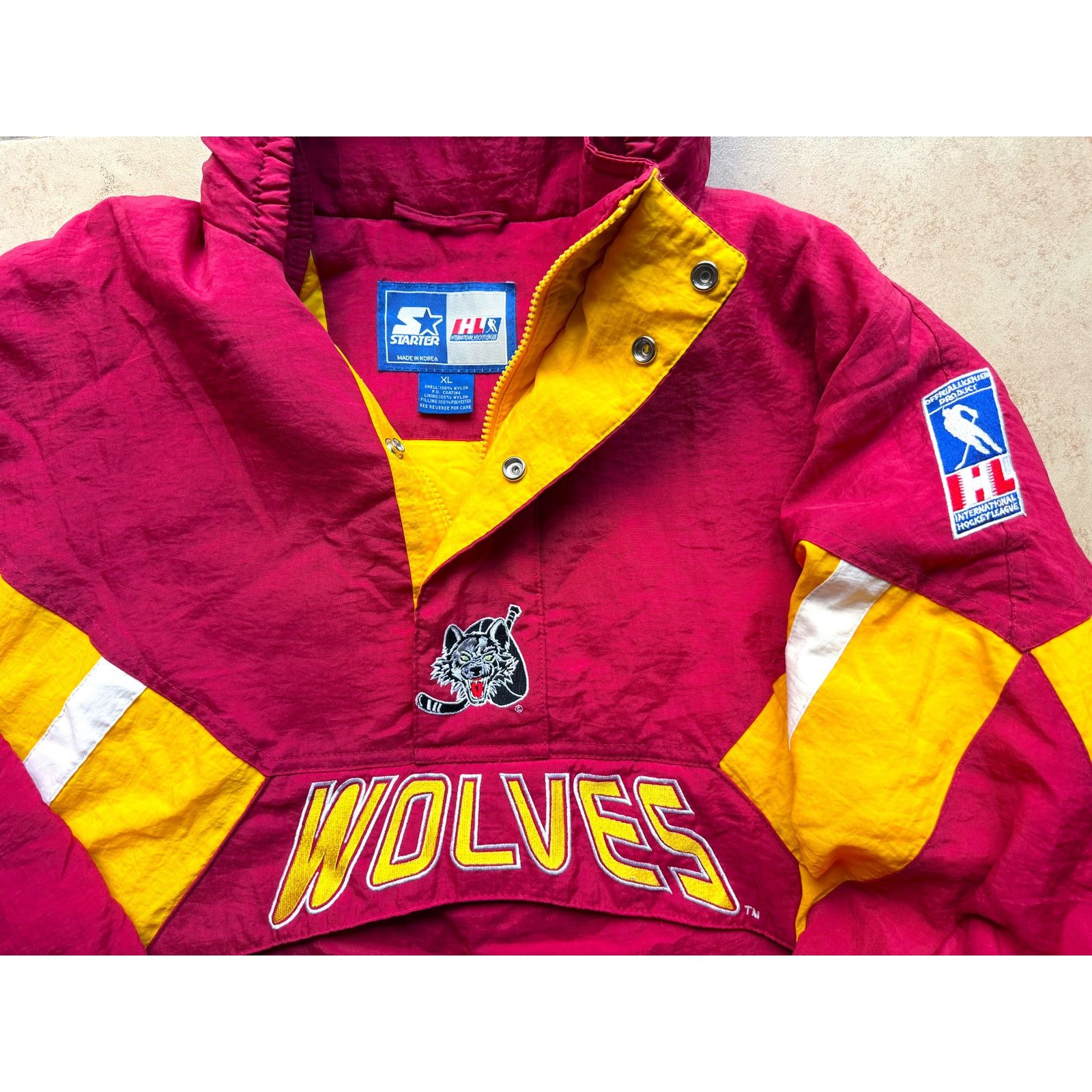 NHL × Starter Chicago Wolves 90s STARTER puffer Pullover M red IHL vintage Size US M / EU 48-50 / 2 - 1 Thumbnail
