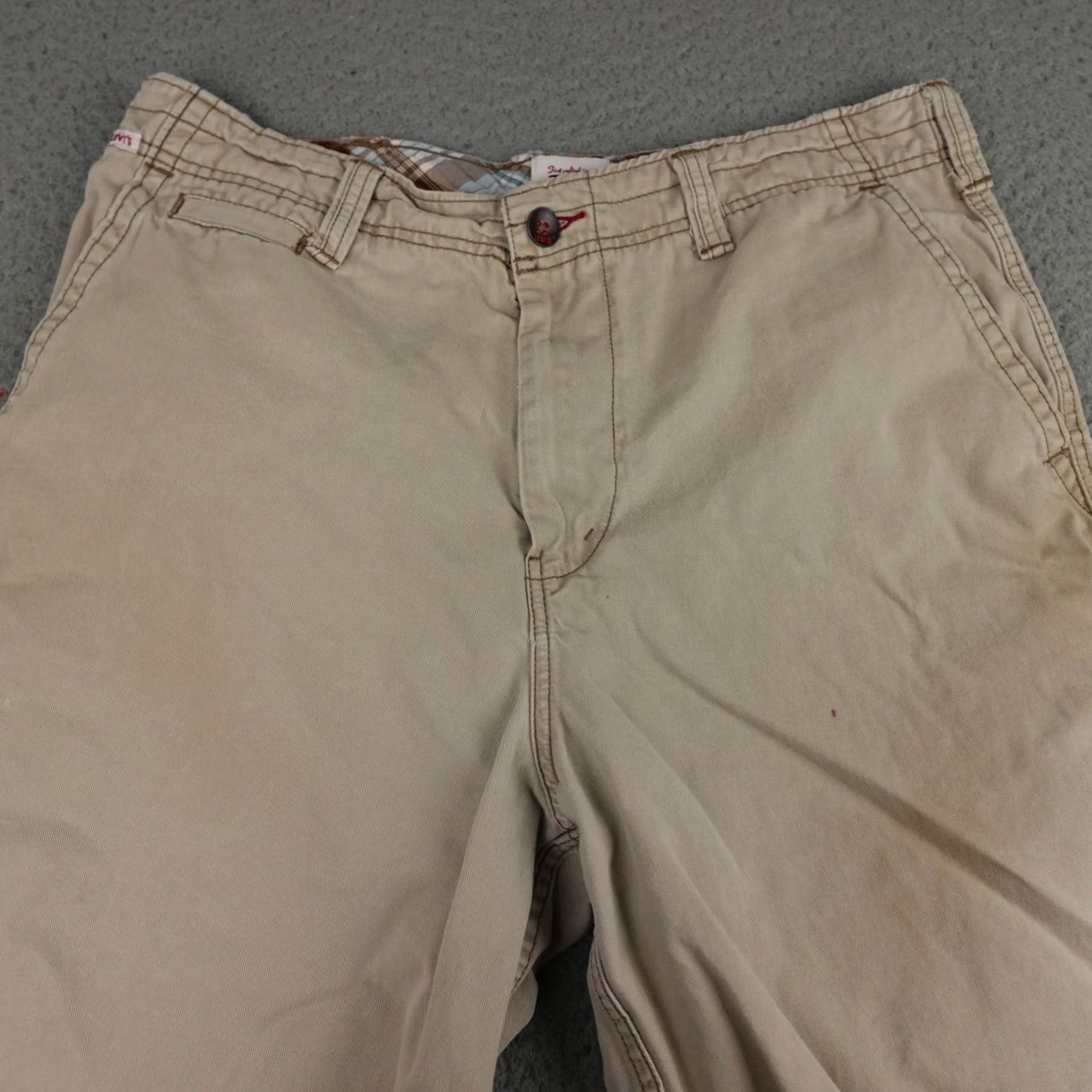 Levi's Levi's Shorts Mens 33 Brown White Tab Twill Grunge Streetwear Y2K Casual Regular 33in Brown Canvas Cotton Zipper Pockets Pattern Solid Tiny Flaws N/A Size US 33 - 5 Thumbnail