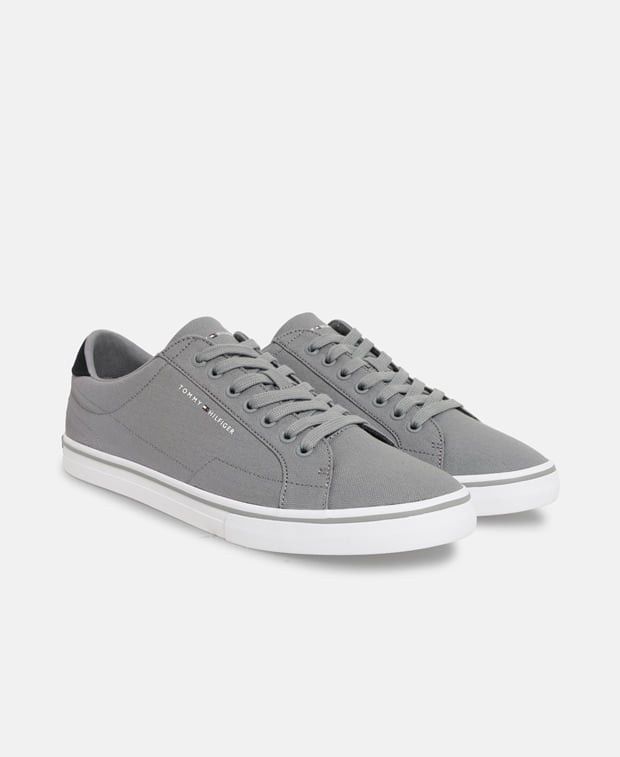 Tommy Hilfiger Vulc Core Sneakers Size US 8 / EU 41 - 1 Thumbnail