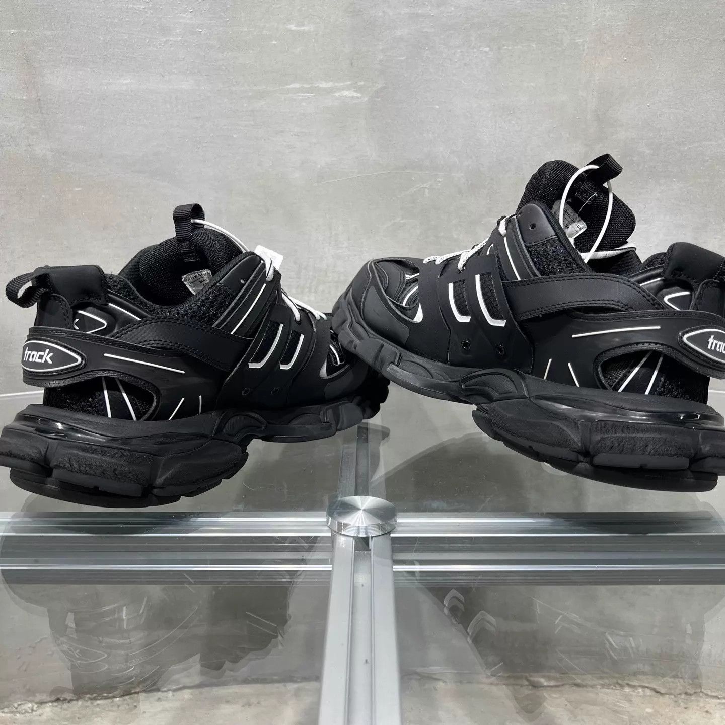 Balenciaga Balenciaga Track Dad Sneaker Black & White Size 42 Size US 9 / EU 42 - 5 Thumbnail
