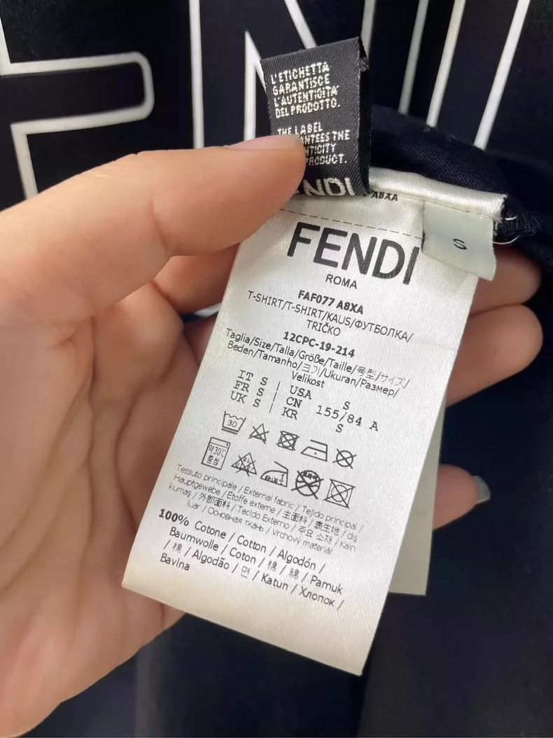 Fendi Fendi Printed Short Sleeve TShirt Size US S / EU 44-46 / 1 - 3 Thumbnail