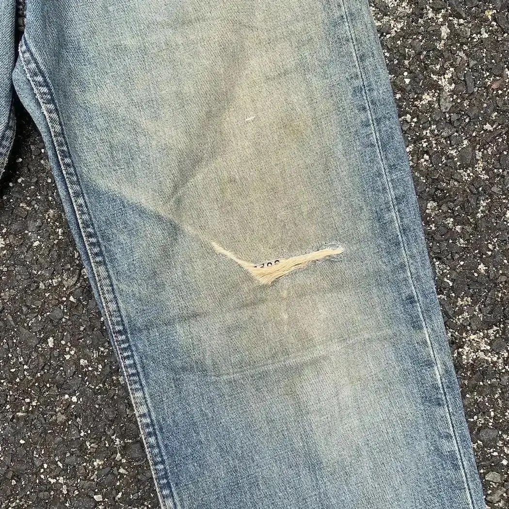 Levi's 1990’s Vtg Levi’s Jeans 32x32 SunFaded DistressedDenim Pants Size US 32 / EU 48 - 6 Thumbnail