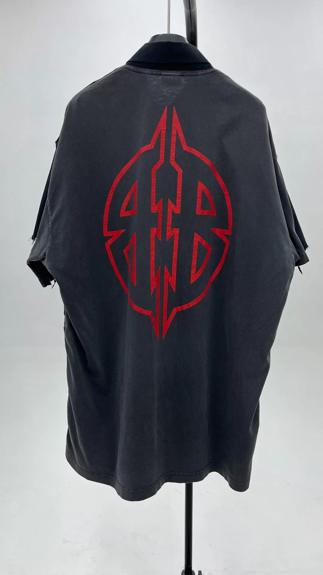 Balenciaga Balenciaga Oversized Paneled Short Sleeve Shirt Size US S / EU 44-46 / 1 - 1 Thumbnail