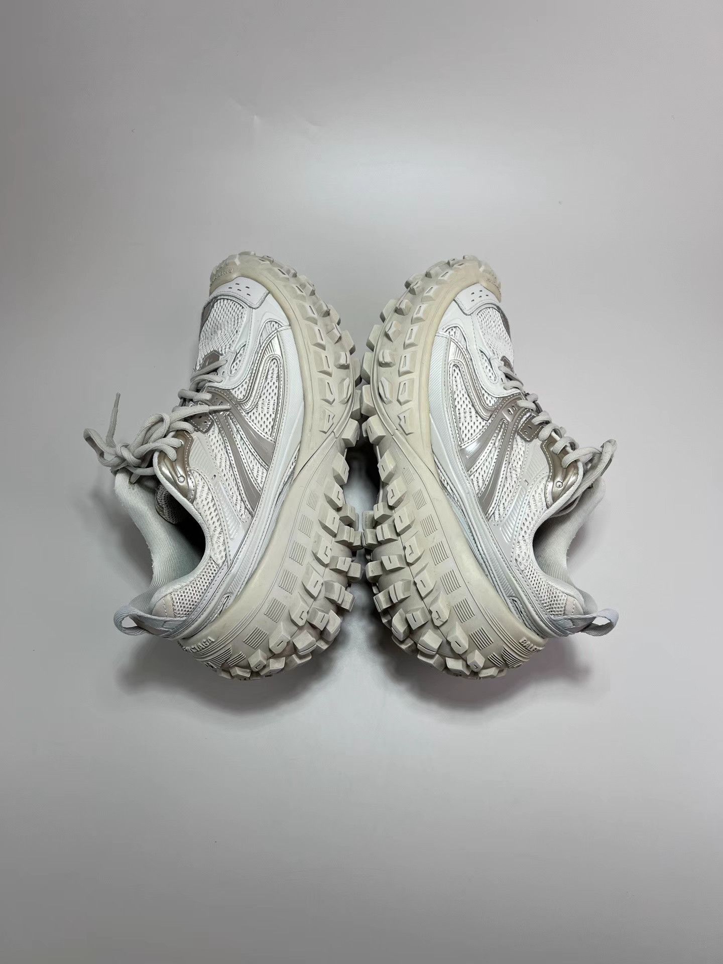 Balenciaga BALENCIAGA Light Brown Tire Sneakers Size US 8 / EU 41 - 5 Thumbnail