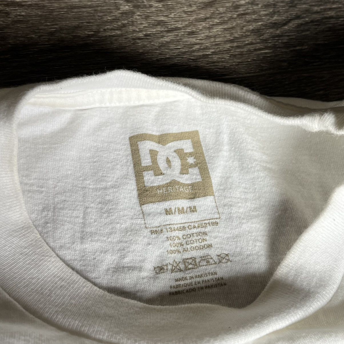 DC Vintage Y2K DC Shoes Glass Shattered Skateboard Logo T Shirt Size US M / EU 48-50 / 2 - 4 Thumbnail