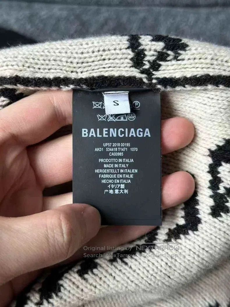 Balenciaga Balenciaga Logo Print Sweater. Size US S / EU 44-46 / 1 - 4 Thumbnail