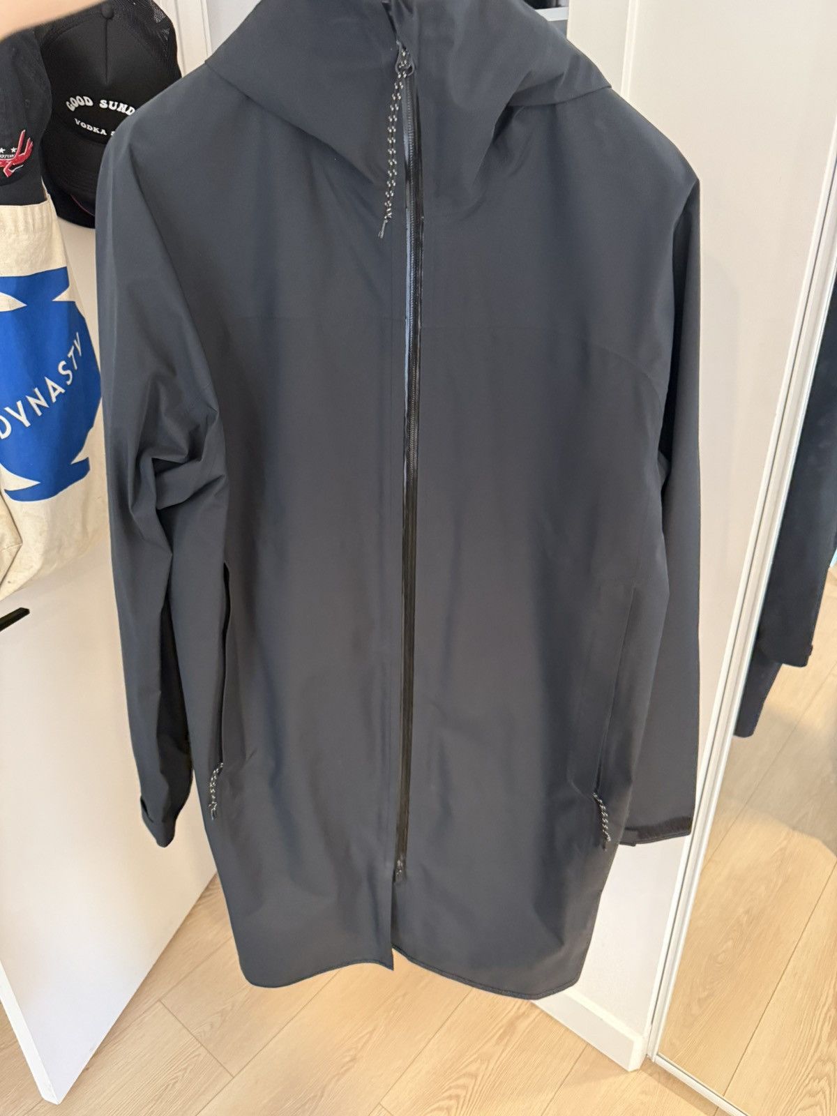 Peak Performance Peak Performance TREELINE HIPE® 2.5L SHELL PARKA MEN Size US M / EU 48-50 / 2 - 5 Thumbnail
