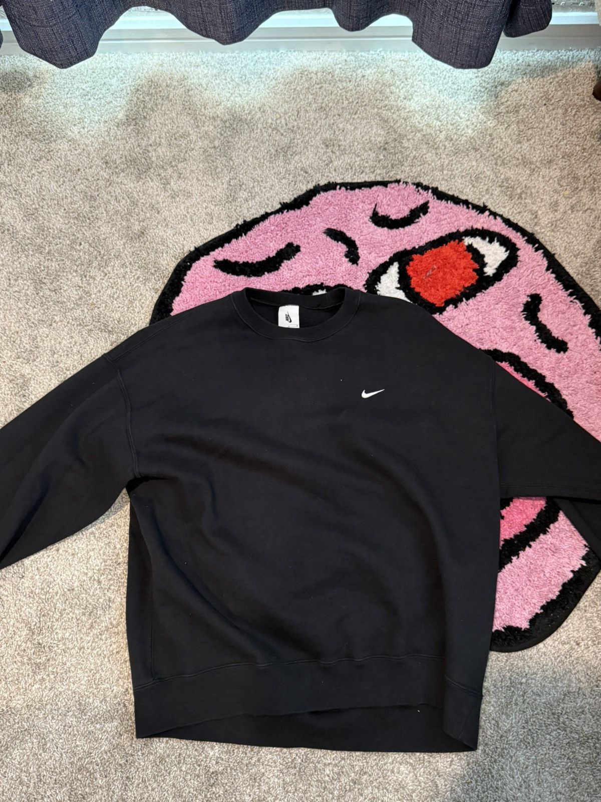 Nike Men’s black Nike crewneck sweatshirt Size US L / EU 52-54 / 3 - 1 Preview