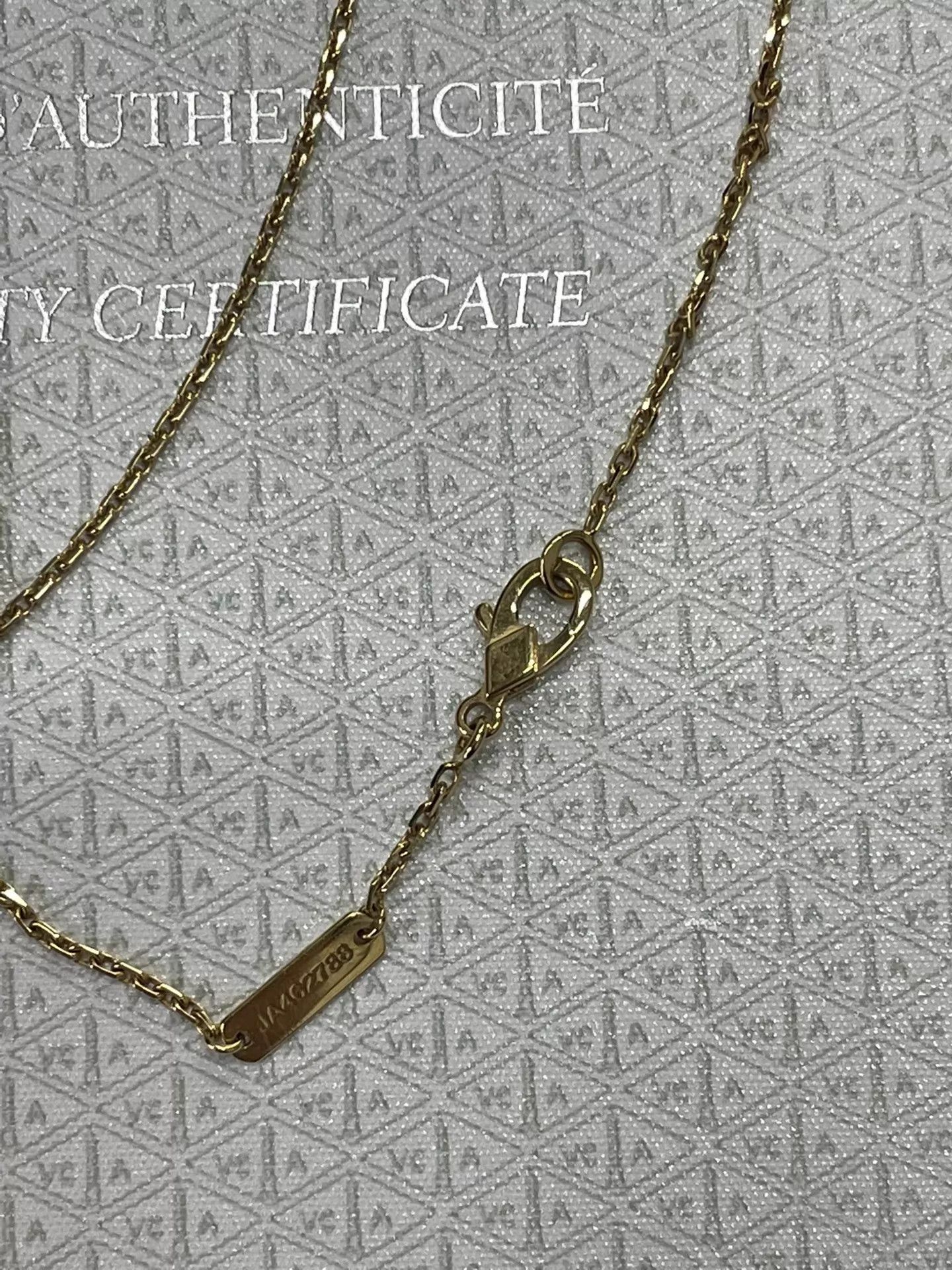Van Cleef & Arpels VCA Alhambra Tiger's Eye Medium Necklace 18Y Size ONE SIZE - 4 Thumbnail