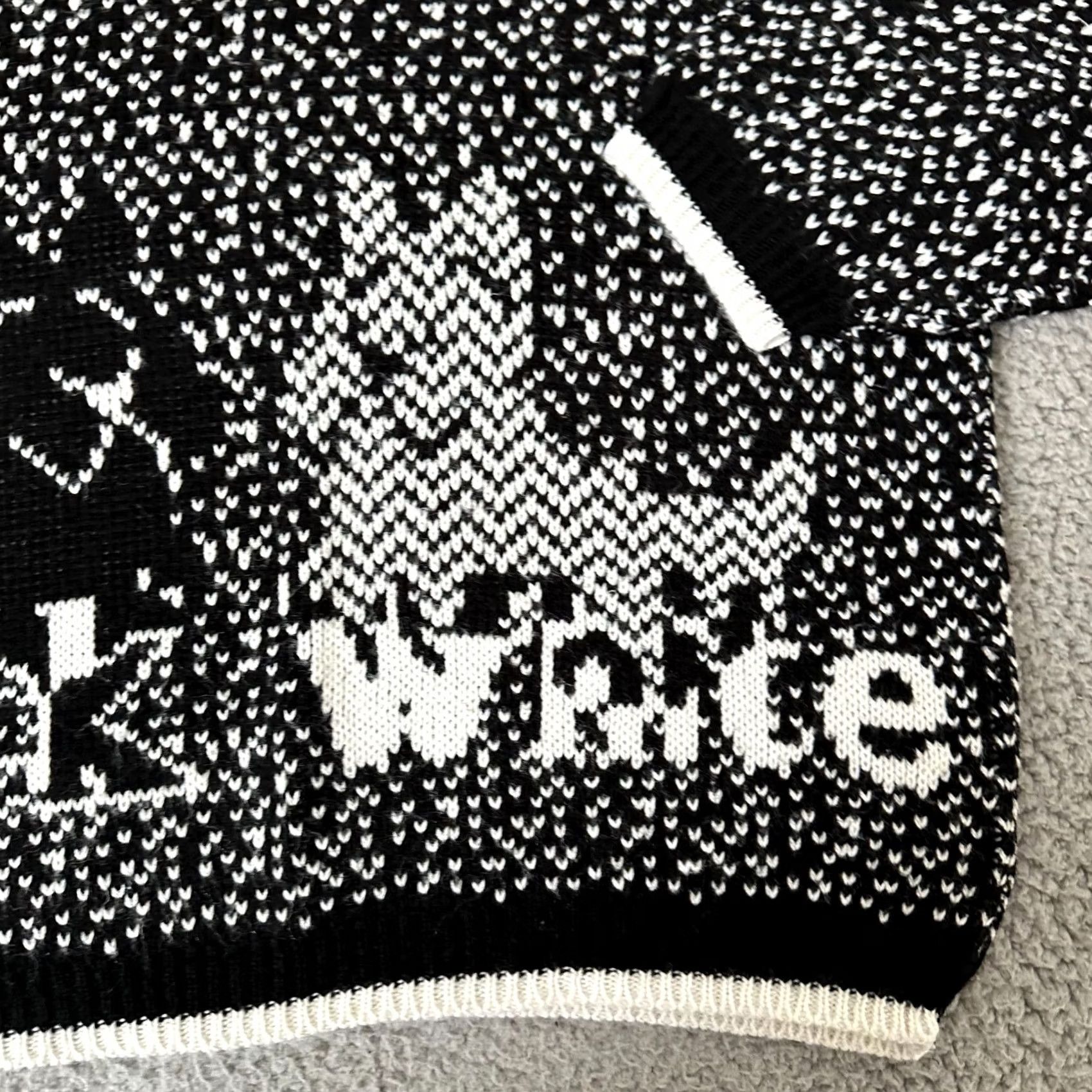 Vintage VINTAGE Nuggets Sweater Womens Medium Black White Fair Isle Dog Terrier 80s Size M / US 6-8 / IT 42-44 - 7 Thumbnail
