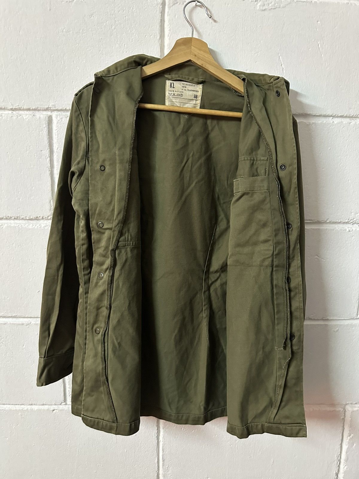 Vintage 1978 Dutch Military Green Jacket H. Van Puijenbroek Size US M / EU 48-50 / 2 - 10 Thumbnail