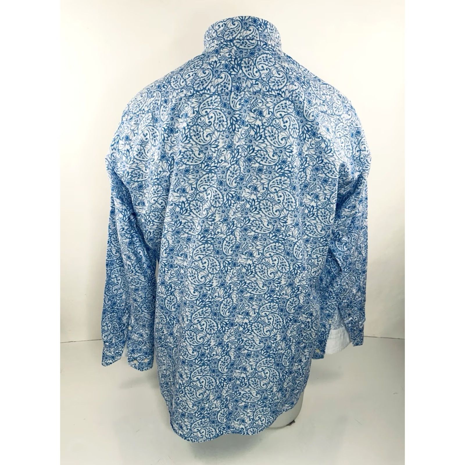 Vintage MIRTO 1956 - LINEN BLEND Paisley Floral Mens Shirt M Blue/White Long Sleeve Button-Up 3 / M Shirt Mens Linen Floral Mirto 1956 Shirt Size US M / EU 48-50 / 2 - 3 Thumbnail