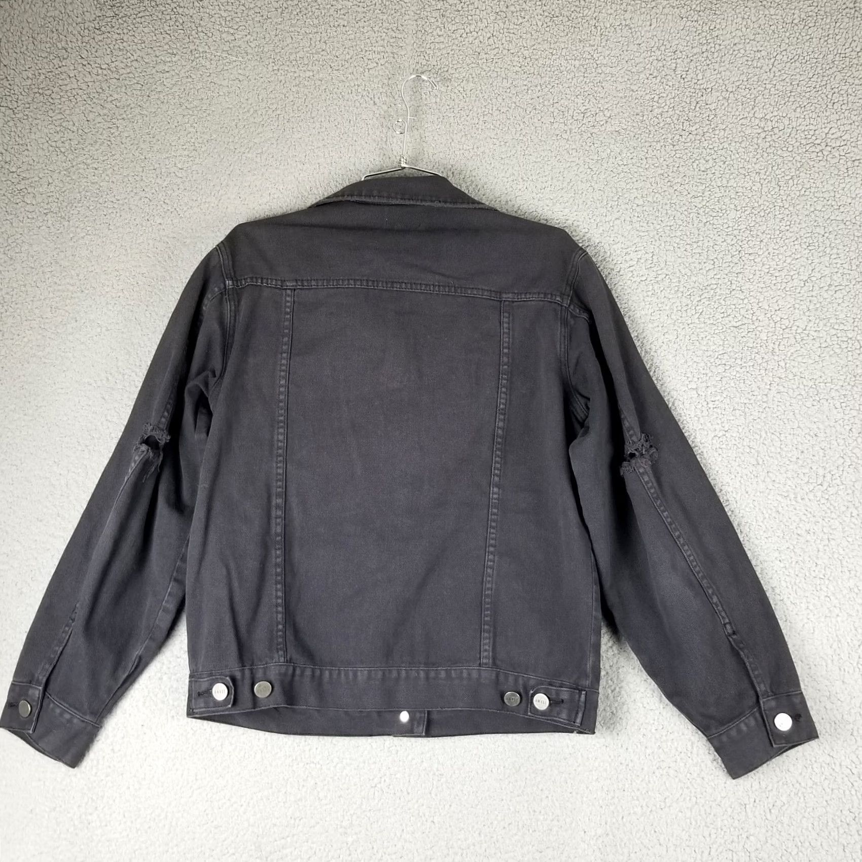 Vintage Amuse Society Denim Trucker Jacket Black Woman Small Distressed Jeans Jacket Women XS- S? Size S / US 4 / IT 40 - 5 Thumbnail