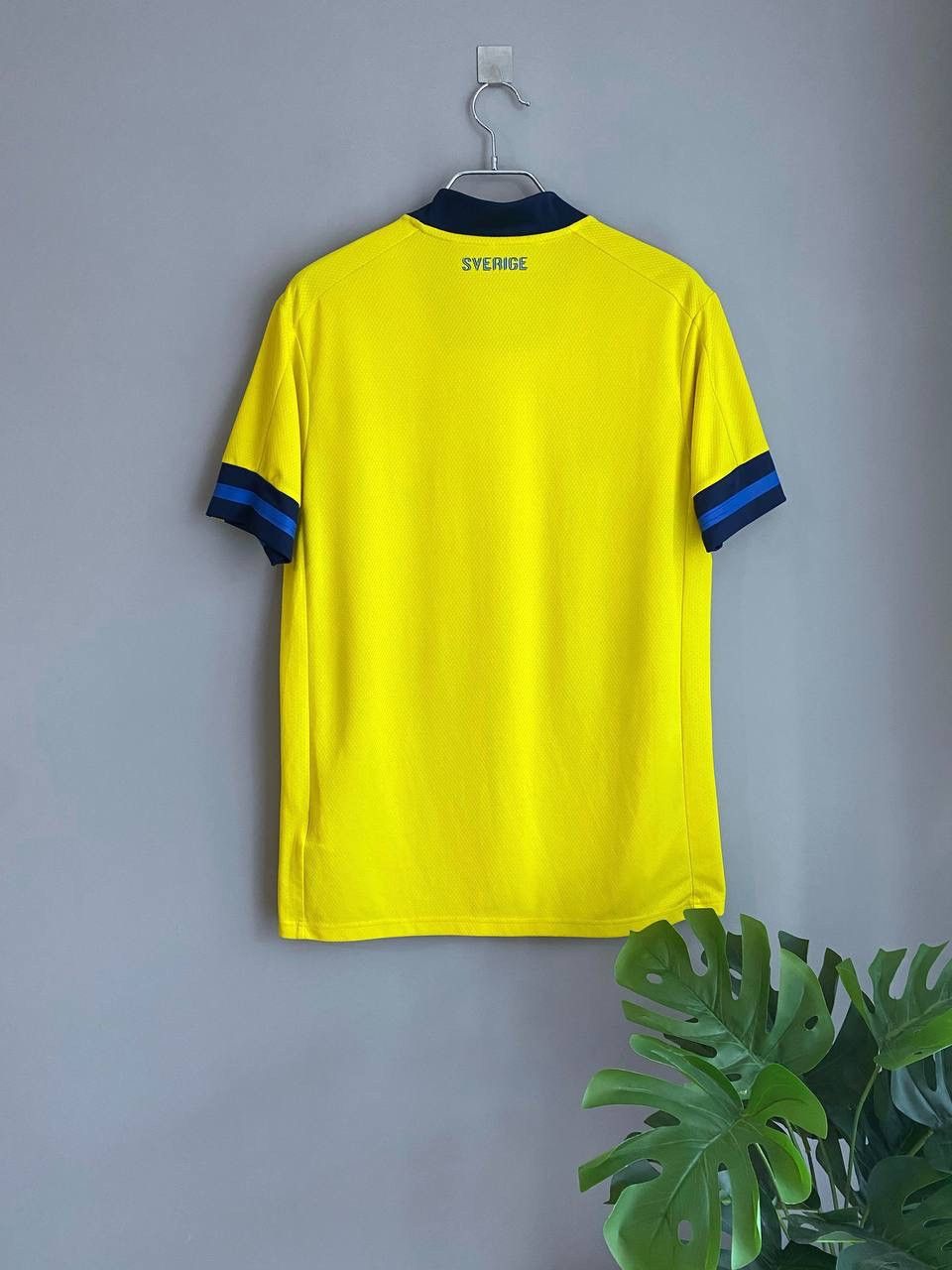 Adidas Sweden National Football Team 2021/22 Home Soccer Jersey, M Size US M / EU 48-50 / 2 - 10 Thumbnail