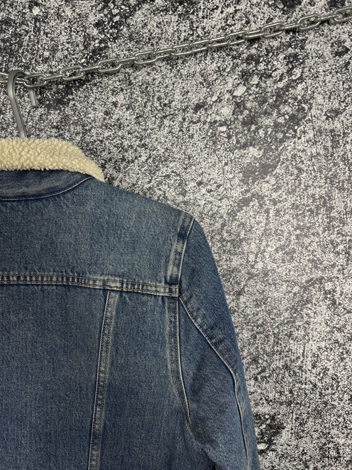 Levi's Women’s Levi’s Sherpa Trucker Denim Jacket Size L Size L / US 10 / IT 46 - 14 Thumbnail