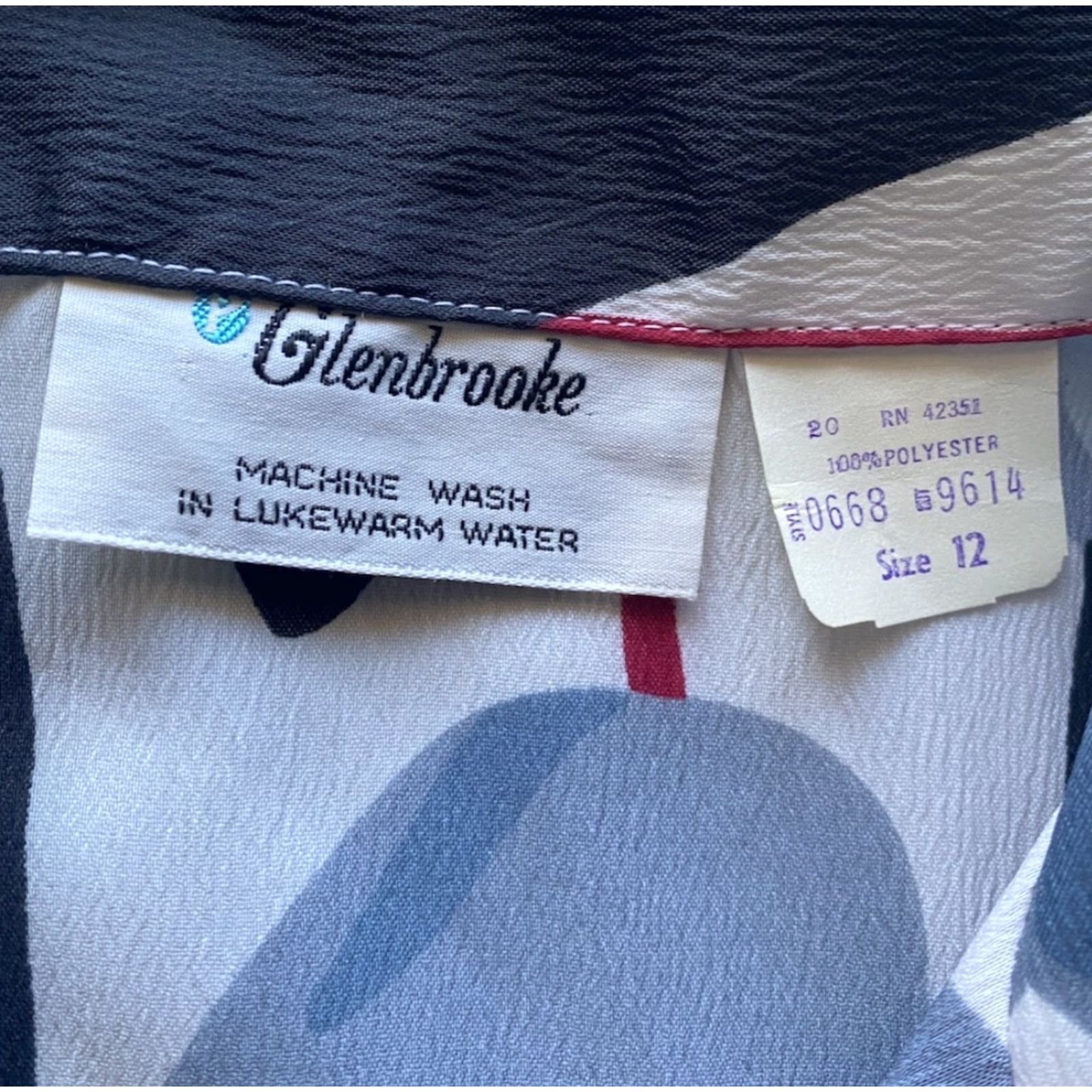 Vintage VINTAGE Glenbrooke Shirt Womens 12 White Blue Red Tulip Floral Long Sleeved Button Up Collared Size XL / US 12-14 / IT 48-50 - 7 Thumbnail