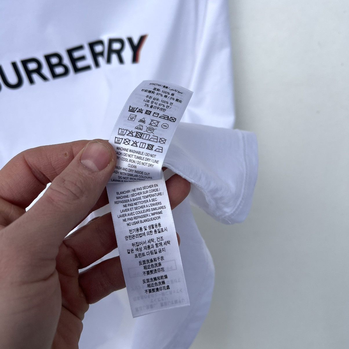 Burberry Burberry t Shirt Size US S / EU 44-46 / 1 - 9 Thumbnail